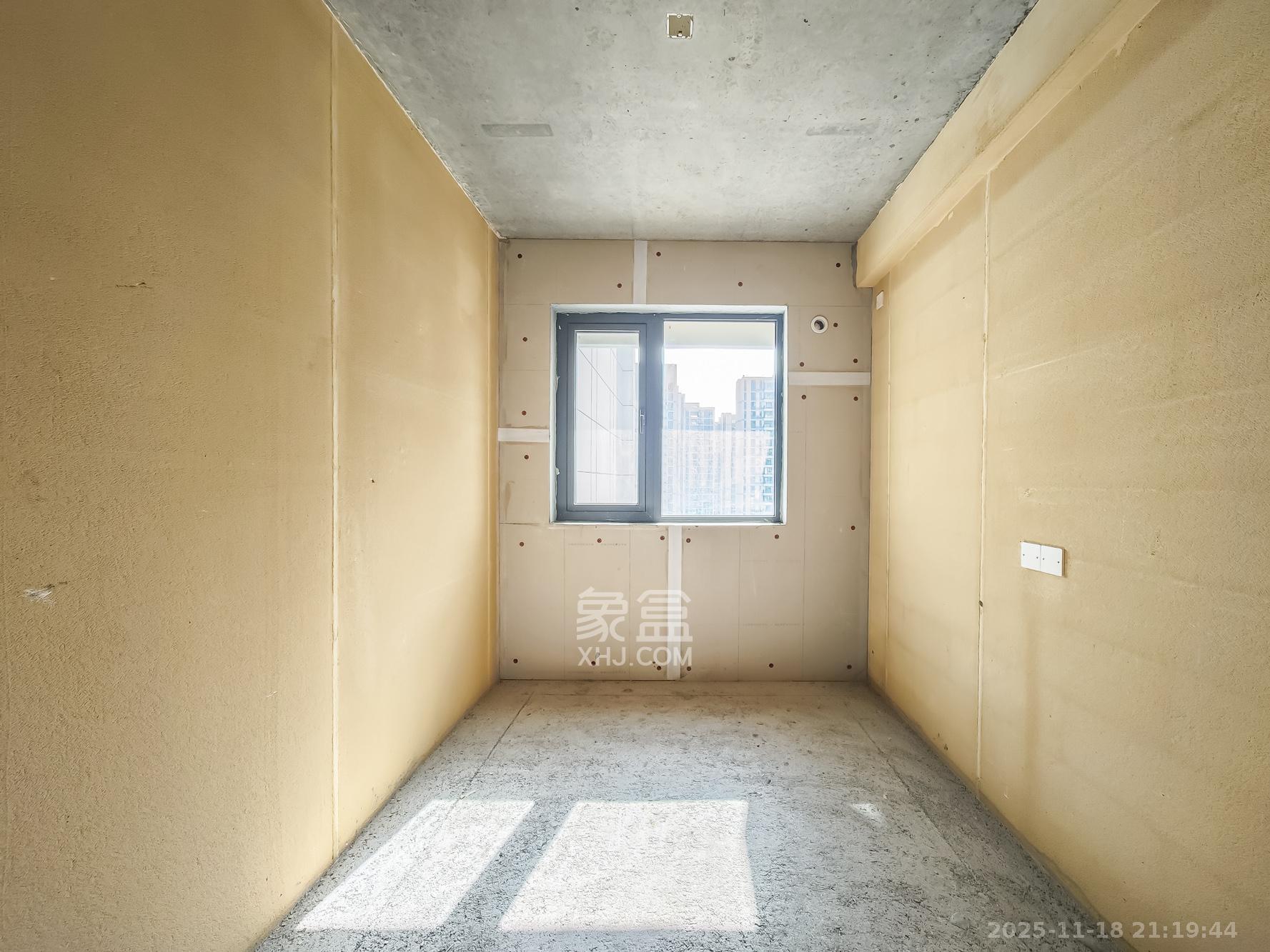 长沙北中心保利时代C区 4室2厅2卫 110.0万 长沙北中心保利时代C区 4室2厅2卫 110.0万卧室