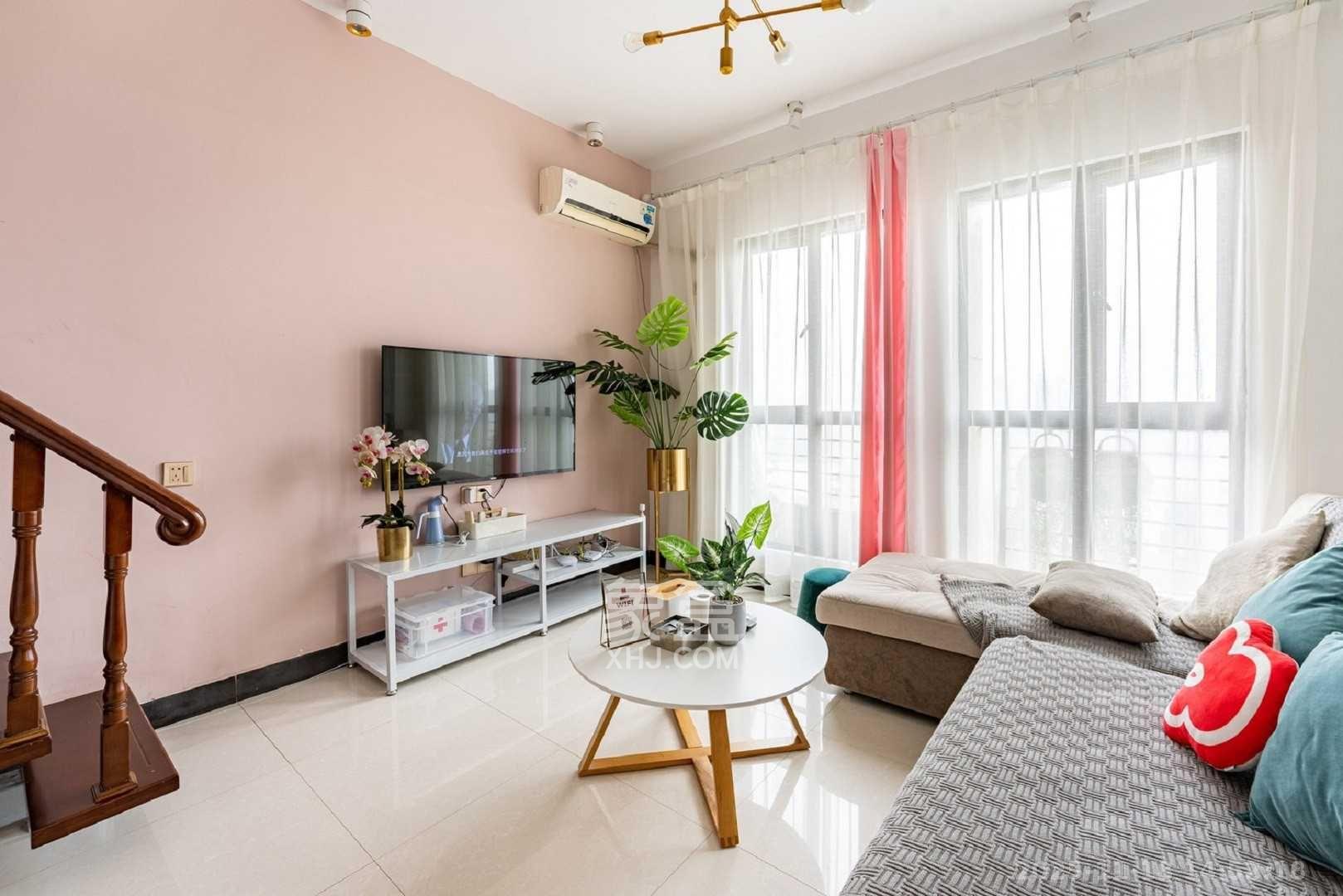 郡原广场 1室1厅1卫 2800.0元/月 郡原广场 1室1厅1卫 2800.0元/月室内图