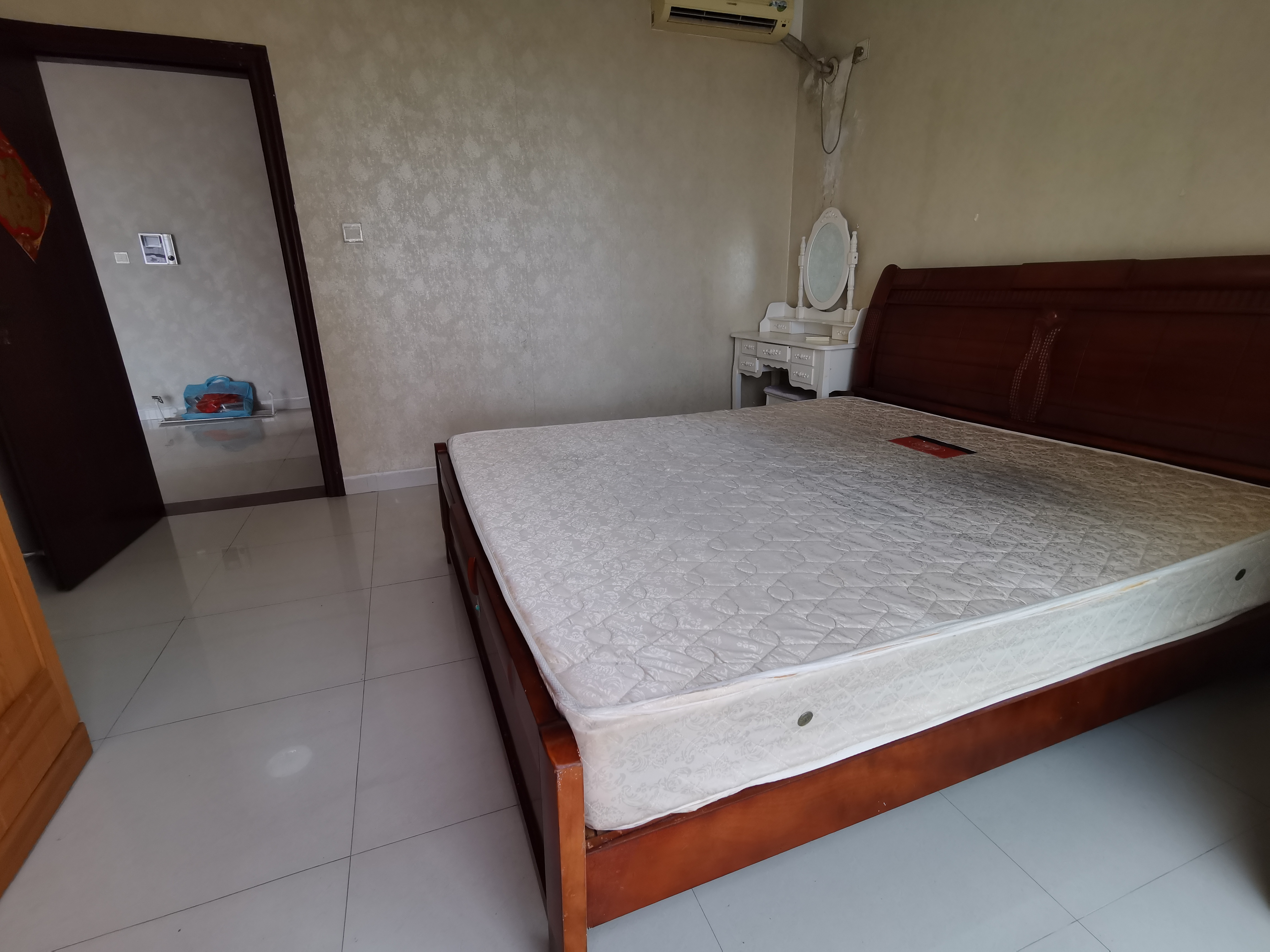 帝和华庭 1室2厅1卫 2000.0元/月 帝和华庭 1室2厅1卫 2000.0元/月室内图