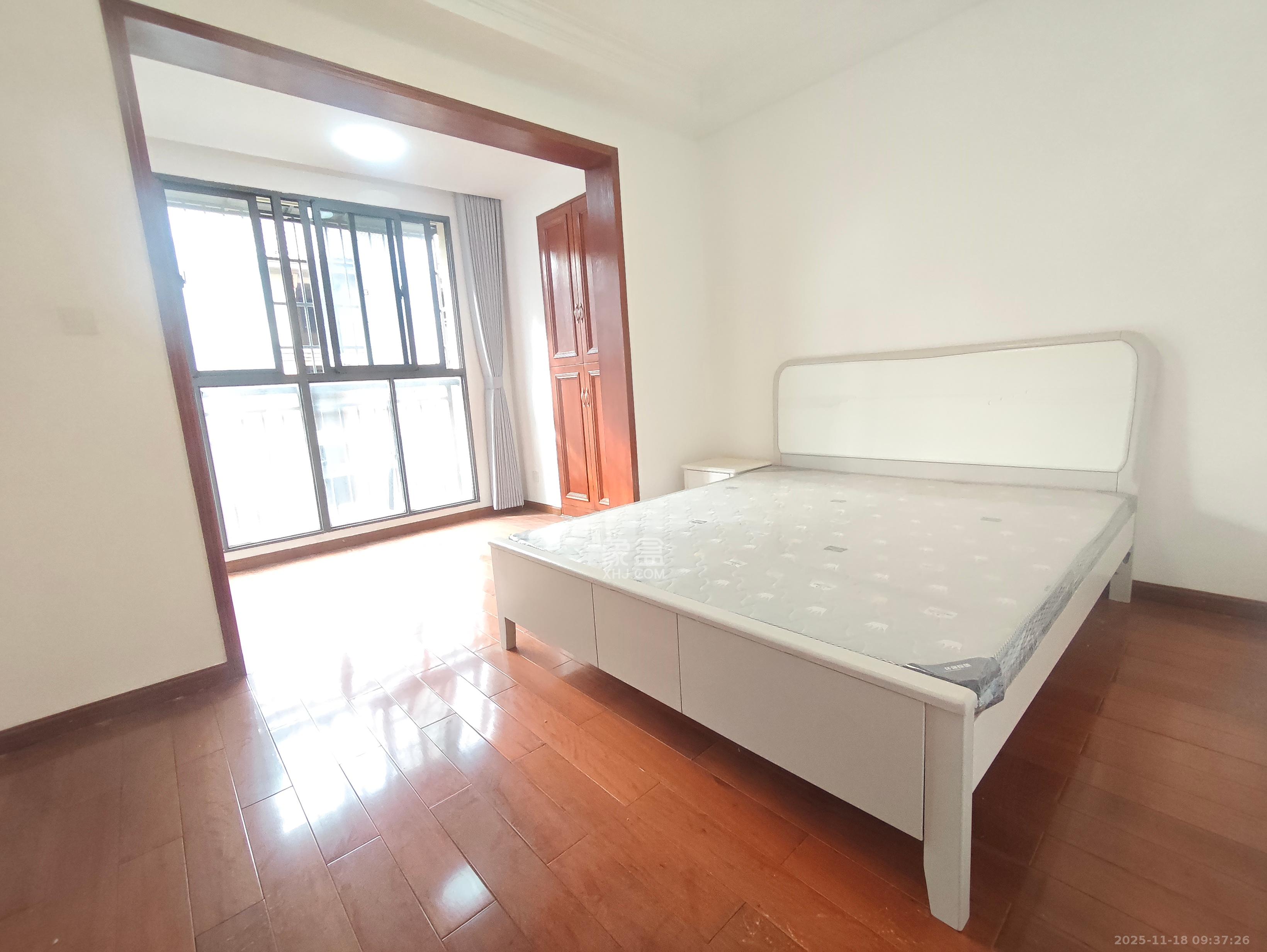 澳海澜庭 4室2厅2卫 2500.0元/月 澳海澜庭 4室2厅2卫 2500.0元/月室内图