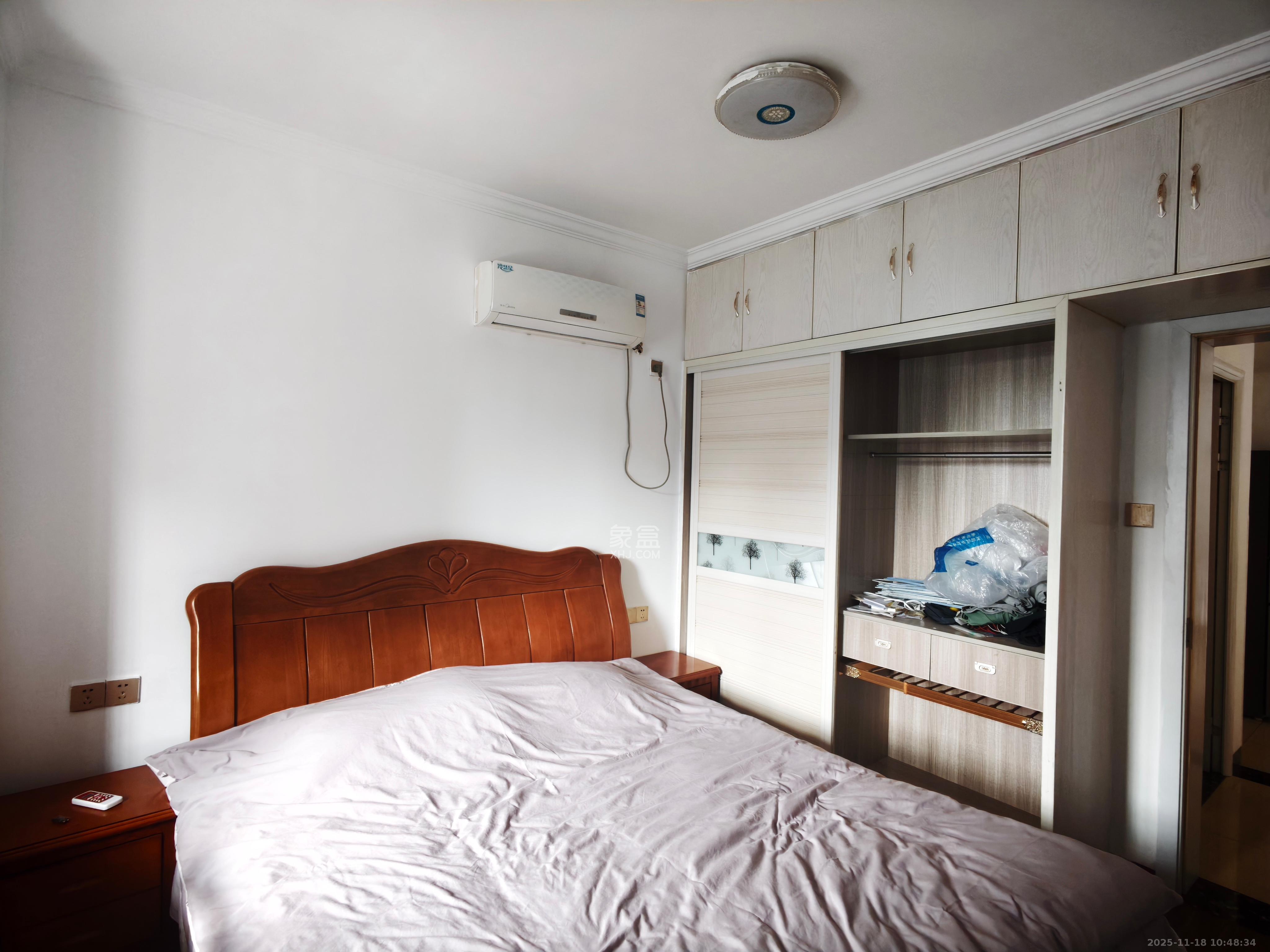 东岸梅园小区 2室1厅1卫 1900.0元/月 东岸梅园小区 2室1厅1卫 1900.0元/月室内图