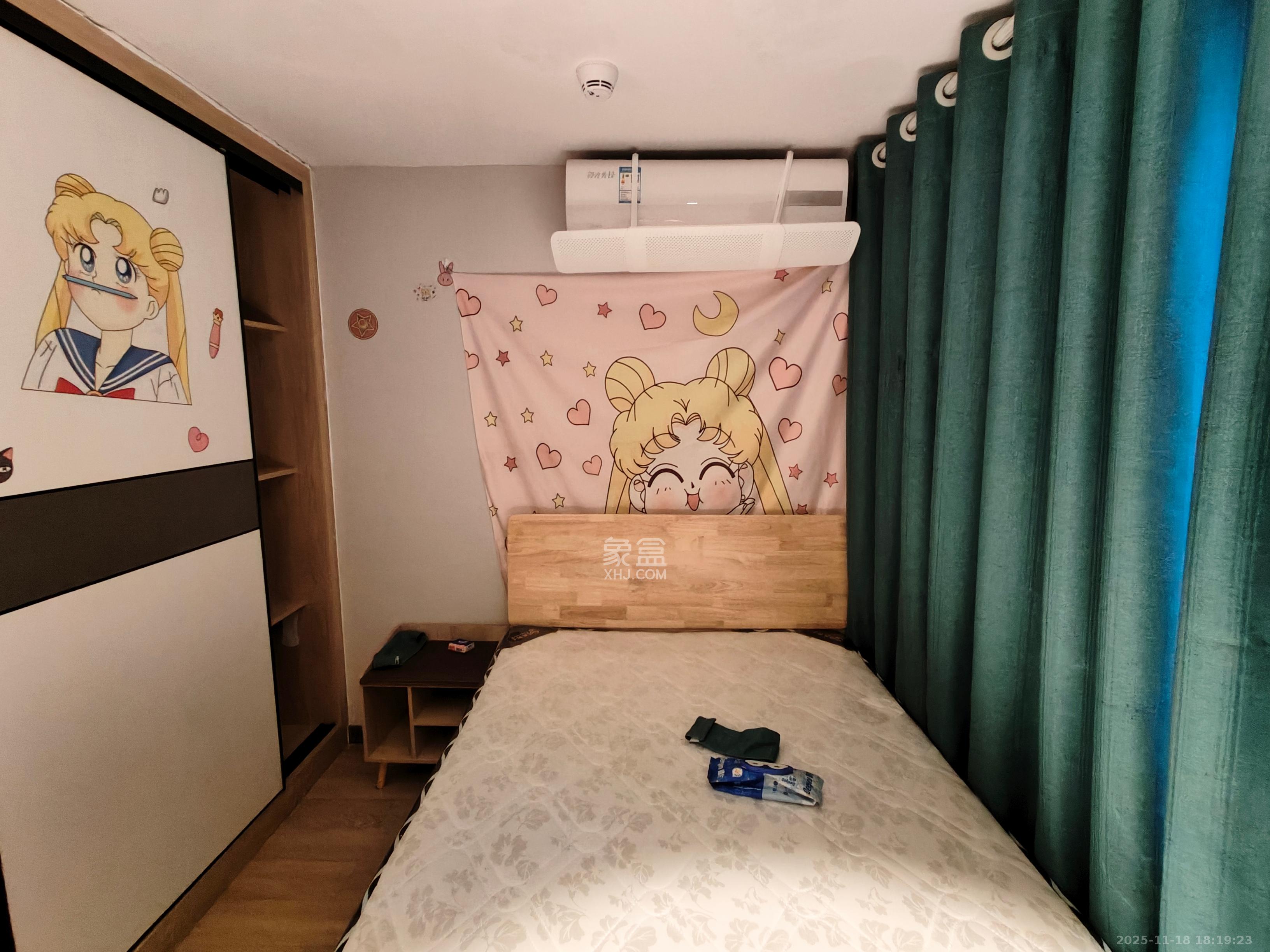 时代年华  3室2厅2卫    1900.0元/月室内图