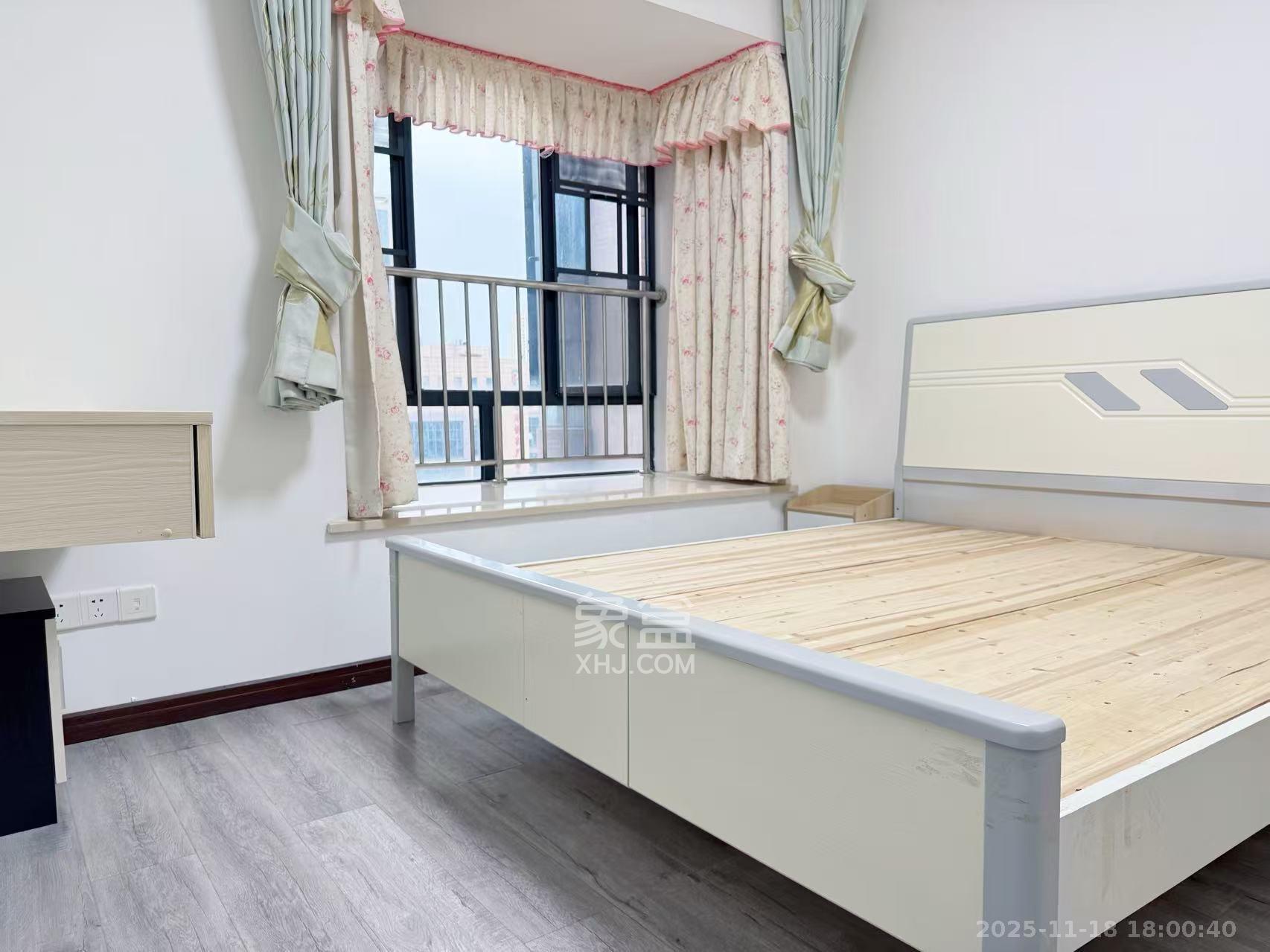 富春山 3室2厅2卫 2400.0元/月 富春山 3室2厅2卫 2400.0元/月室内图