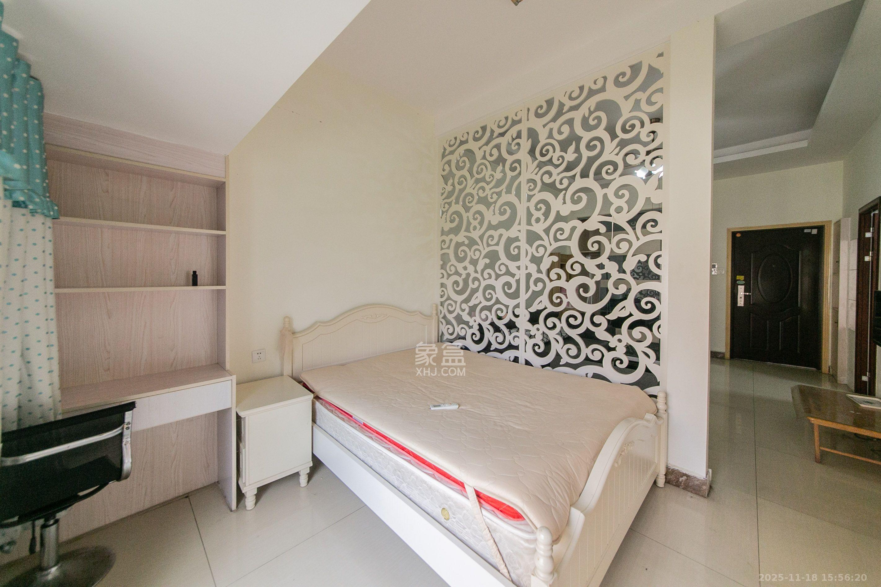 万国城(当代满庭春MOMA)三期 1室1厅1卫 1700.0元/月 万国城(当代满庭春MOMA)三期 1室1厅1卫 1700.0元/月室内图