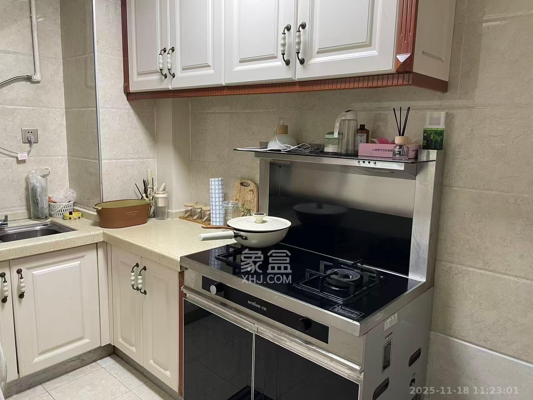 通用时代国际社区 1室1厅1卫 2500.0元/月 通用时代国际社区 1室1厅1卫 2500.0元/月室内图