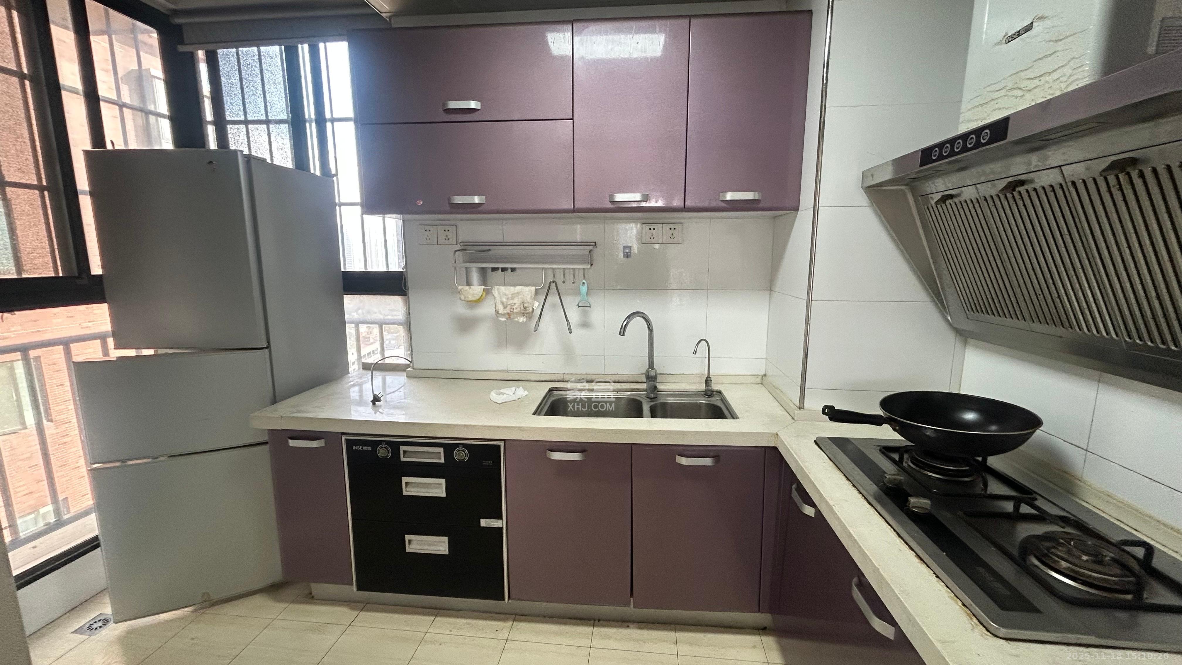 麓谷公馆(涉外国际公馆) 3室1厅1卫 2000.0元/月 麓谷公馆(涉外国际公馆) 3室1厅1卫 2000.0元/月室内图