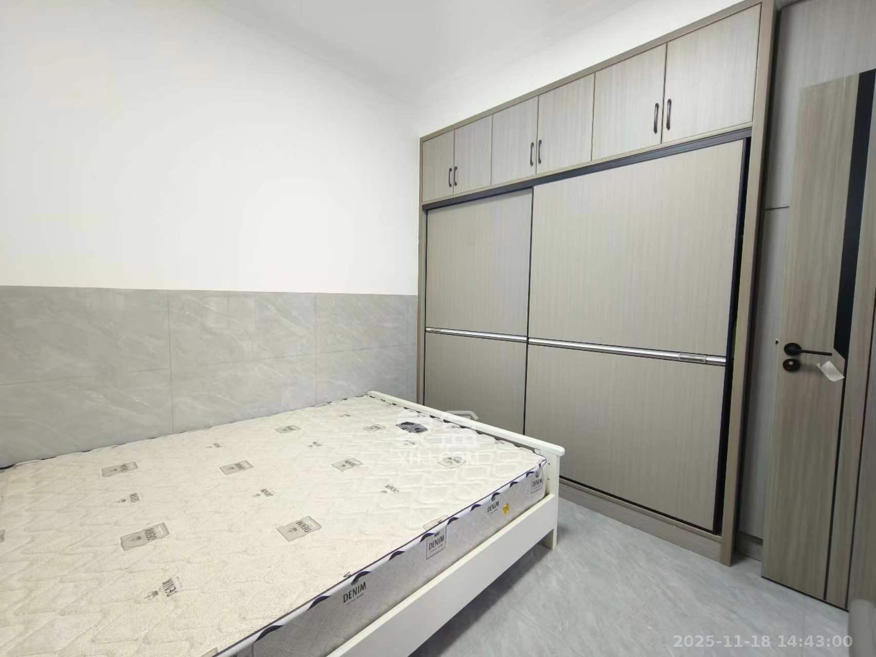 山水新城 2室2厅1卫 2000.0元/月 山水新城 2室2厅1卫 2000.0元/月室内图