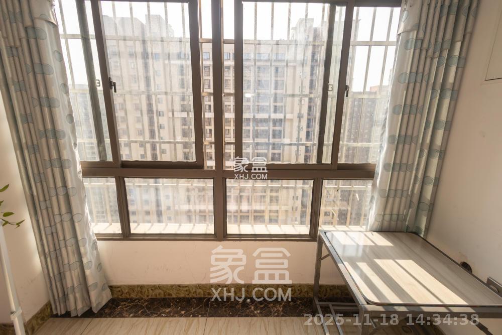 新长海广场 2室2厅1卫 1800.0元/月 新长海广场 2室2厅1卫 1800.0元/月室内图