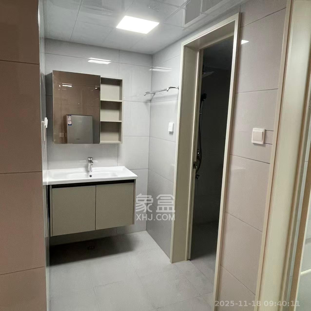 莲香园 2室1厅1卫 2000.0元/月 莲香园 2室1厅1卫 2000.0元/月室内图