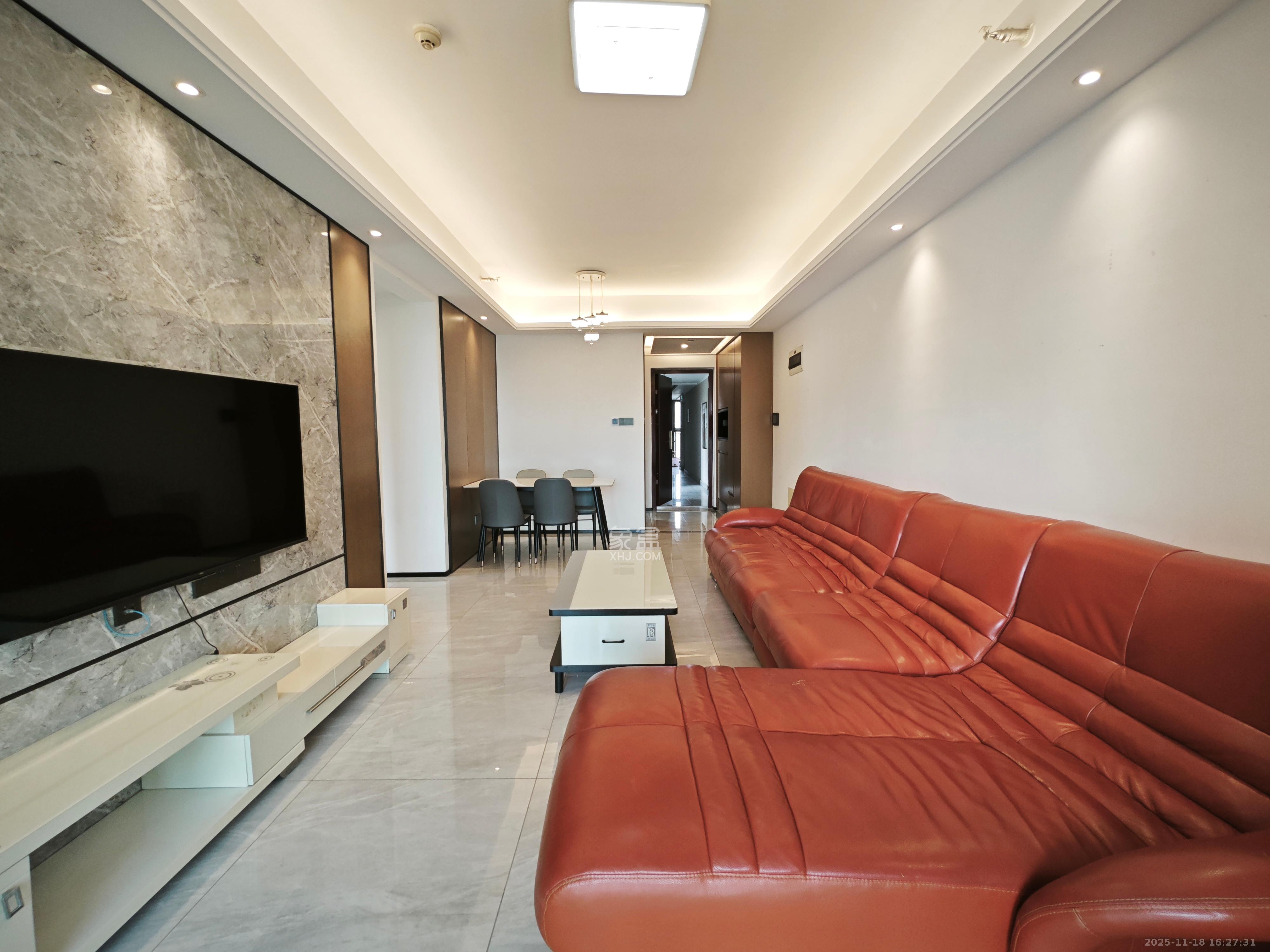 万科魅力之城天阔里 3室2厅2卫 2800.0元/月 万科魅力之城天阔里 3室2厅2卫 2800.0元/月室内图