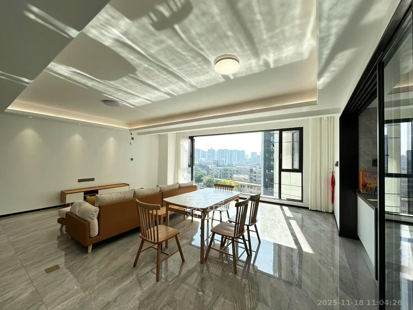 金茂越秀雨花金茂智慧科学城 4室2厅2卫 4000.0元/月 金茂越秀雨花金茂智慧科学城 4室2厅2卫 4000.0元/月室内图