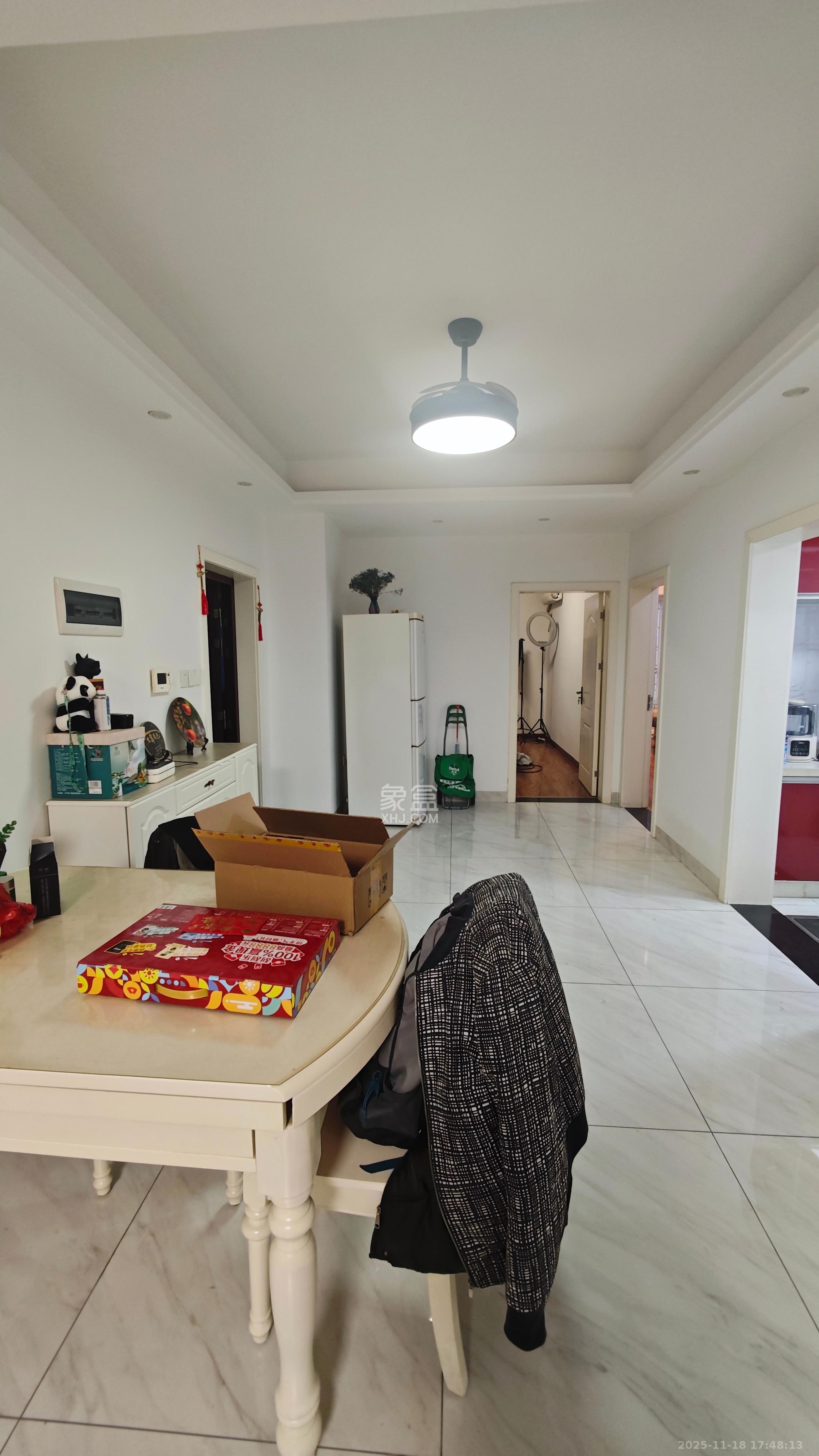 湖湘林语三期 3室2厅2卫 69.0万 湖湘林语三期 3室2厅2卫 69.0万室内图