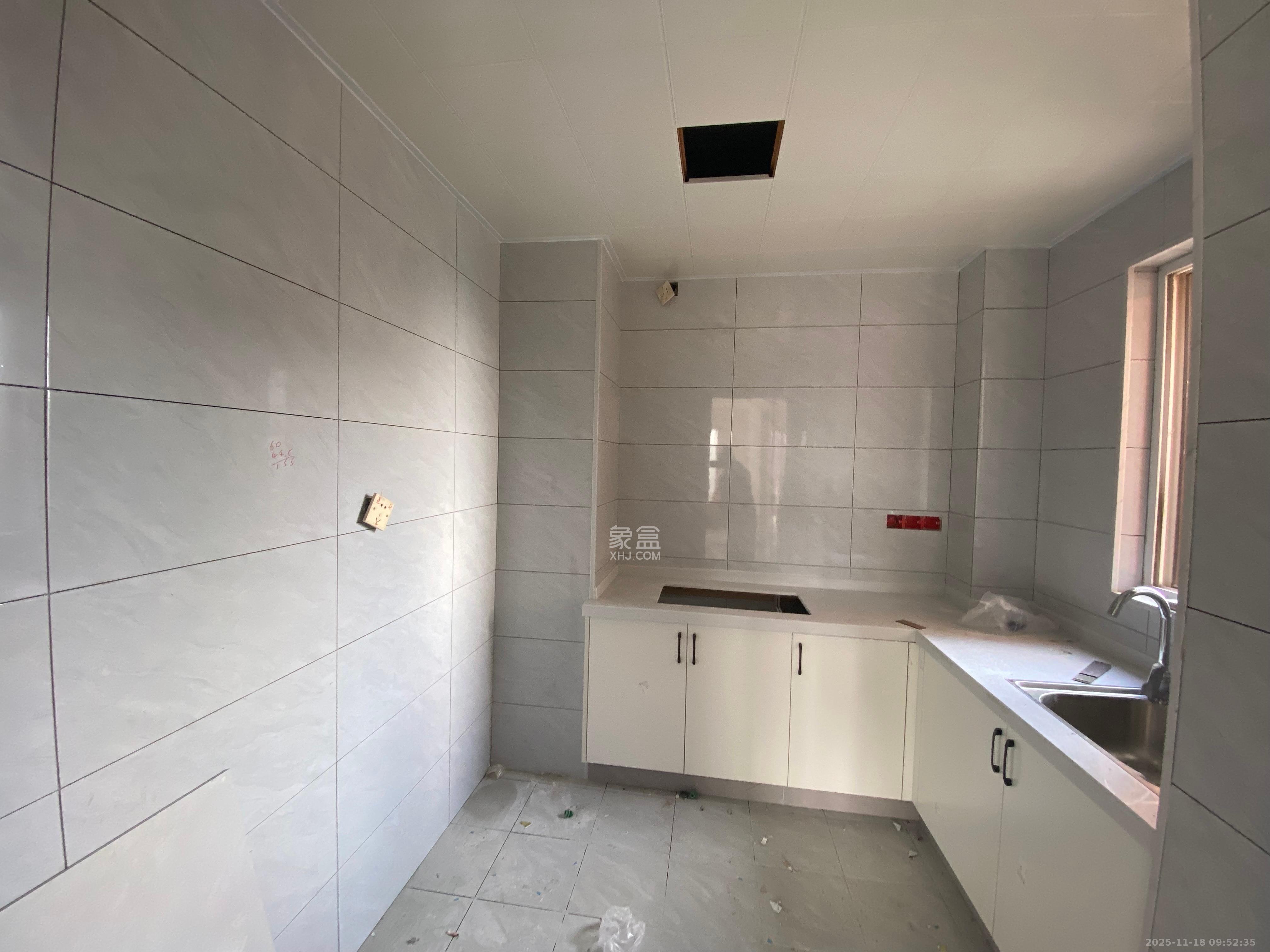 新城国际花都 4室2厅2卫 2000.0元/月 新城国际花都 4室2厅2卫 2000.0元/月室内图