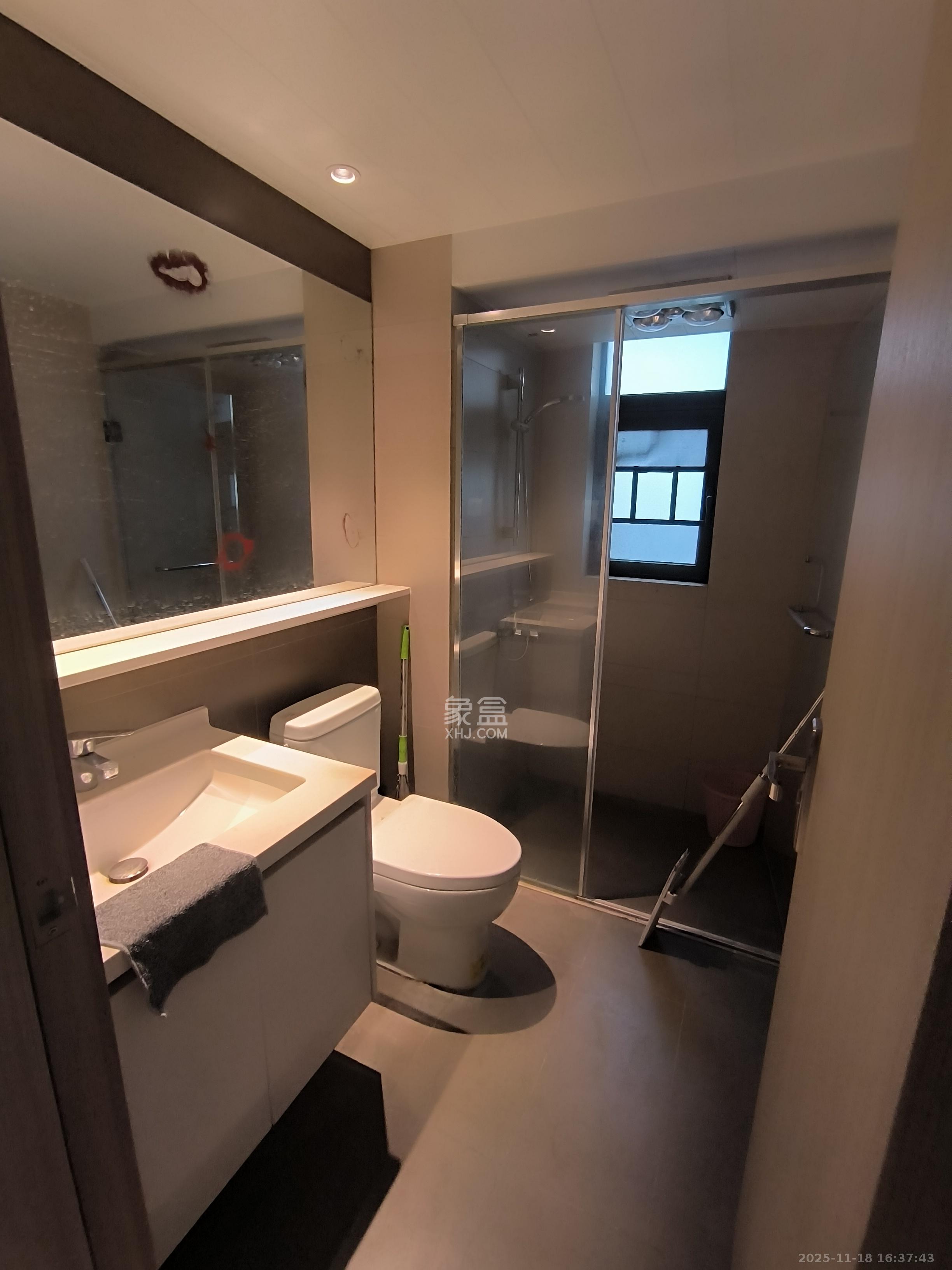 时代倾城三期 4室2厅2卫 1980.0元/月 时代倾城三期 4室2厅2卫 1980.0元/月室内图