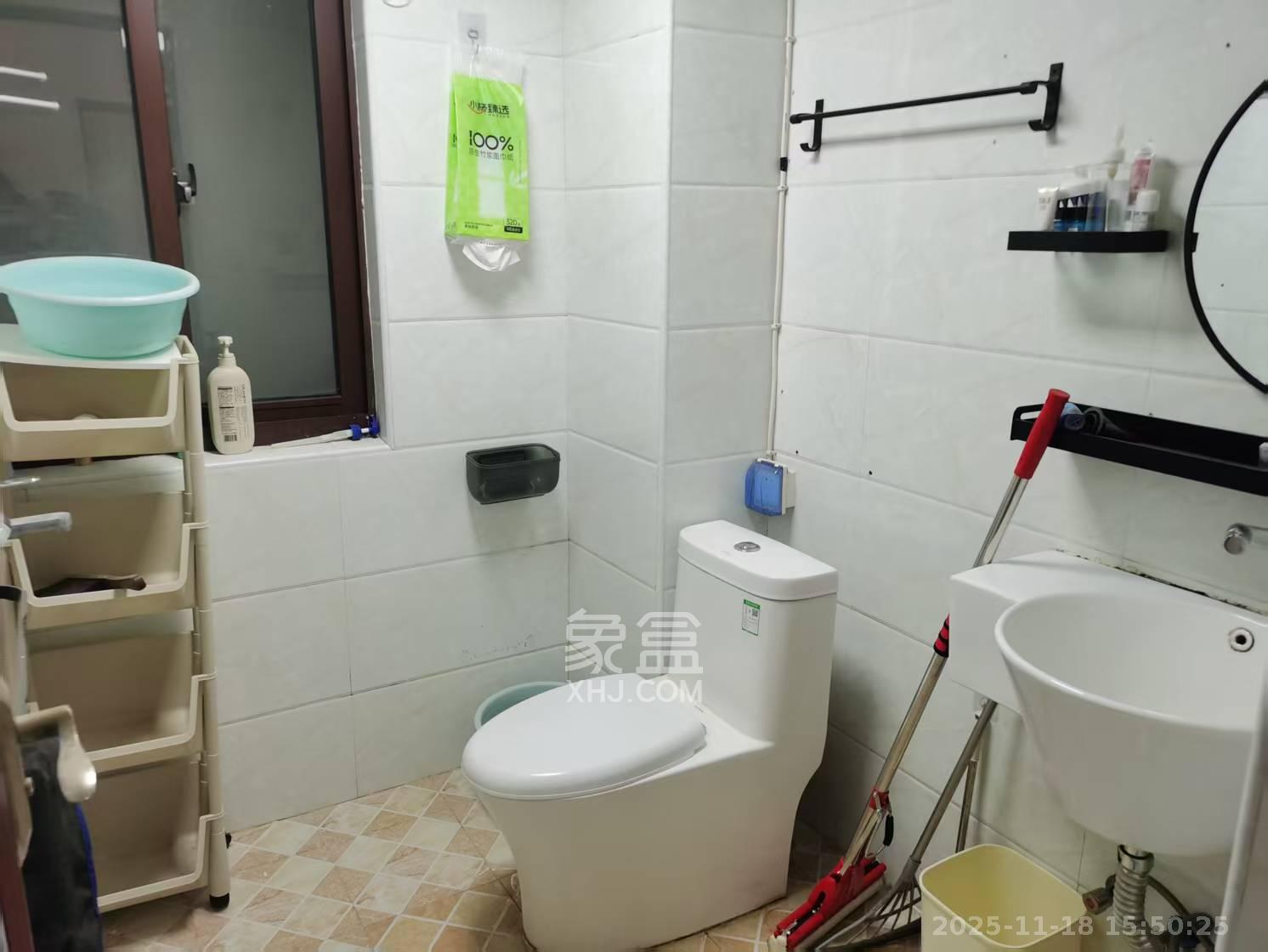 阳光丽城二期  3室2厅1卫    2500.0元/月室内图