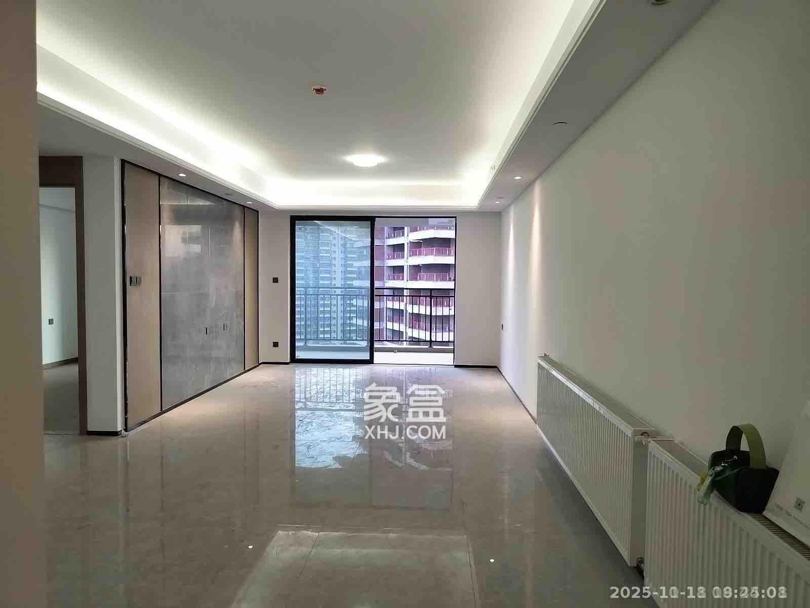 长房星城天地  3室2厅1卫    5200.0元/月室内图1