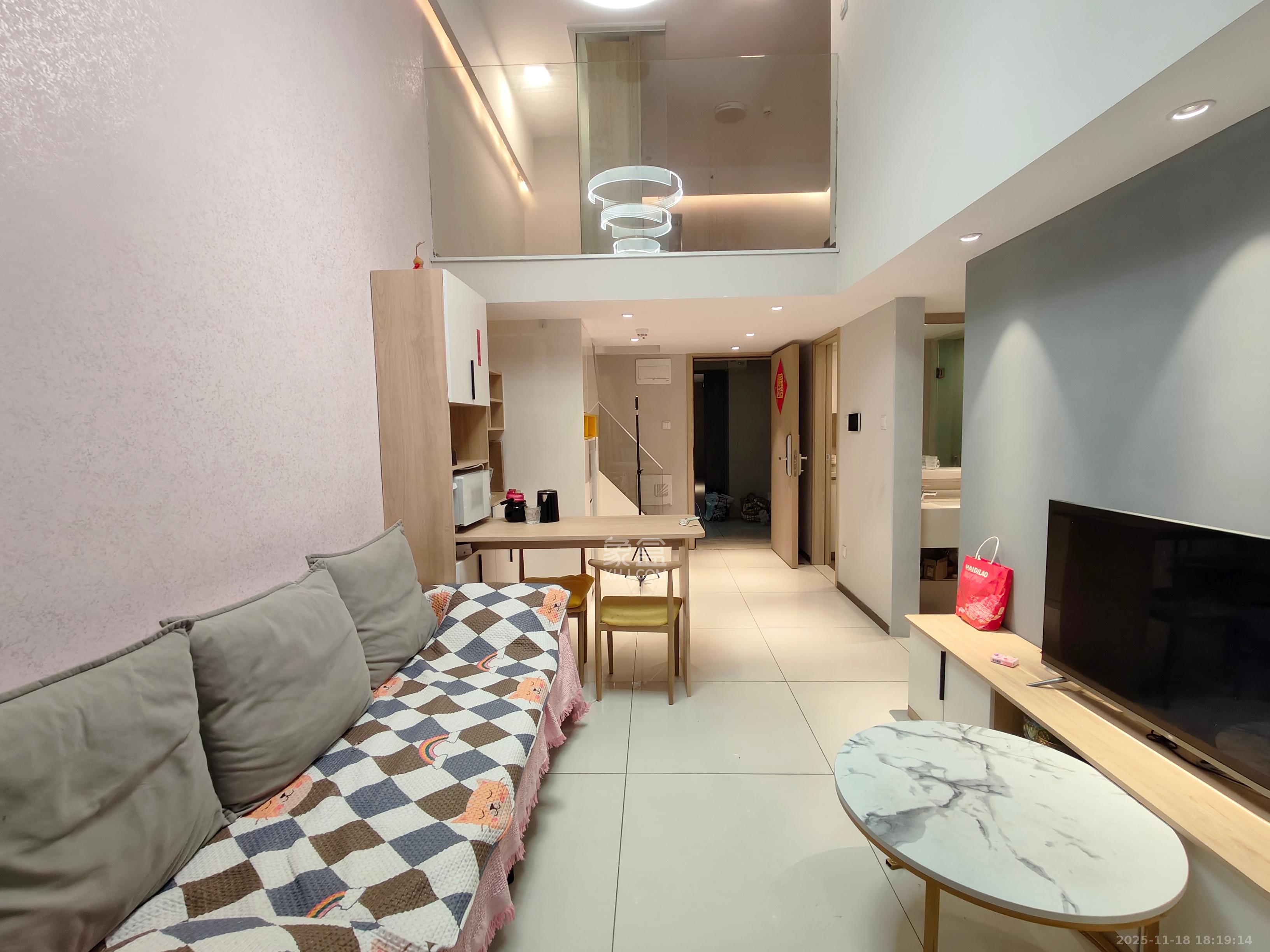 时代年华 3室2厅2卫 1900.0元/月 时代年华 3室2厅2卫 1900.0元/月室内图