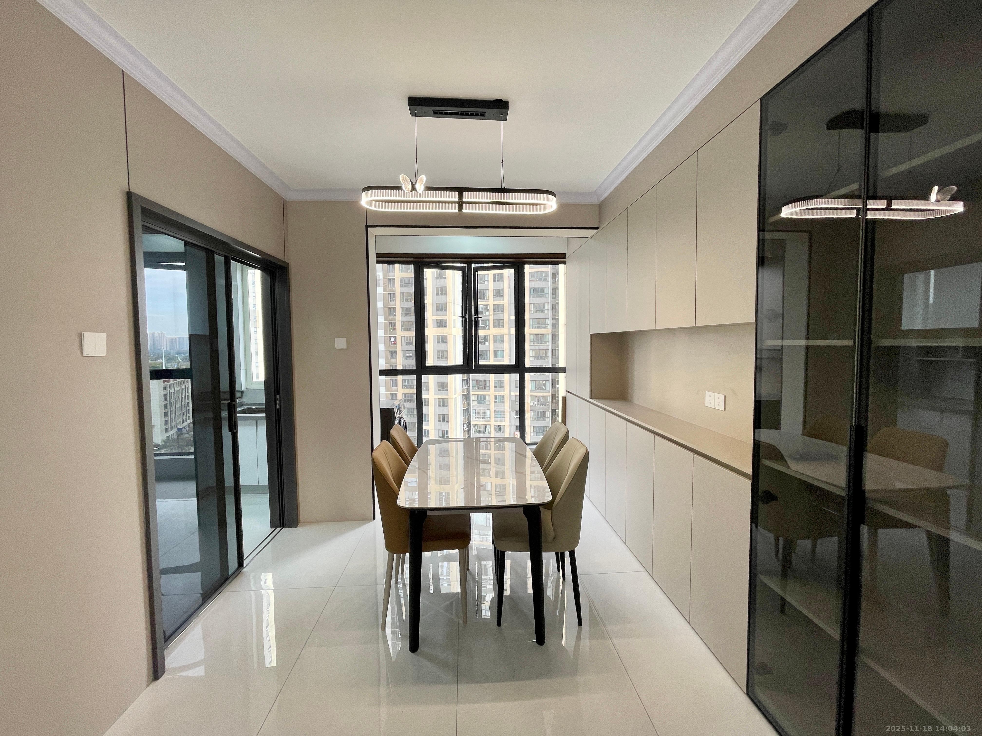 北辰三角洲E4区 4室2厅2卫 5000.0元/月 北辰三角洲E4区 4室2厅2卫 5000.0元/月室内图