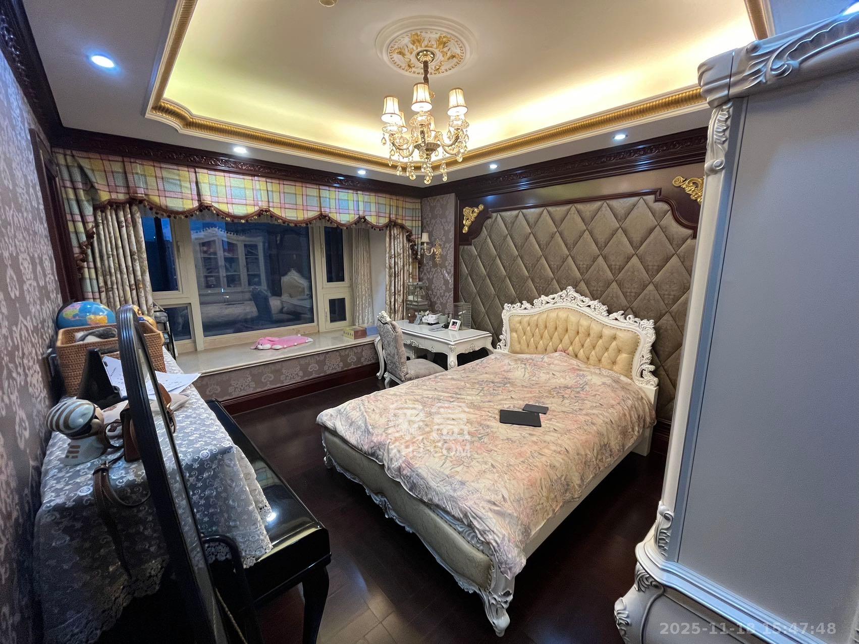 万达公馆  4室2厅4卫    12000.0元/月室内图