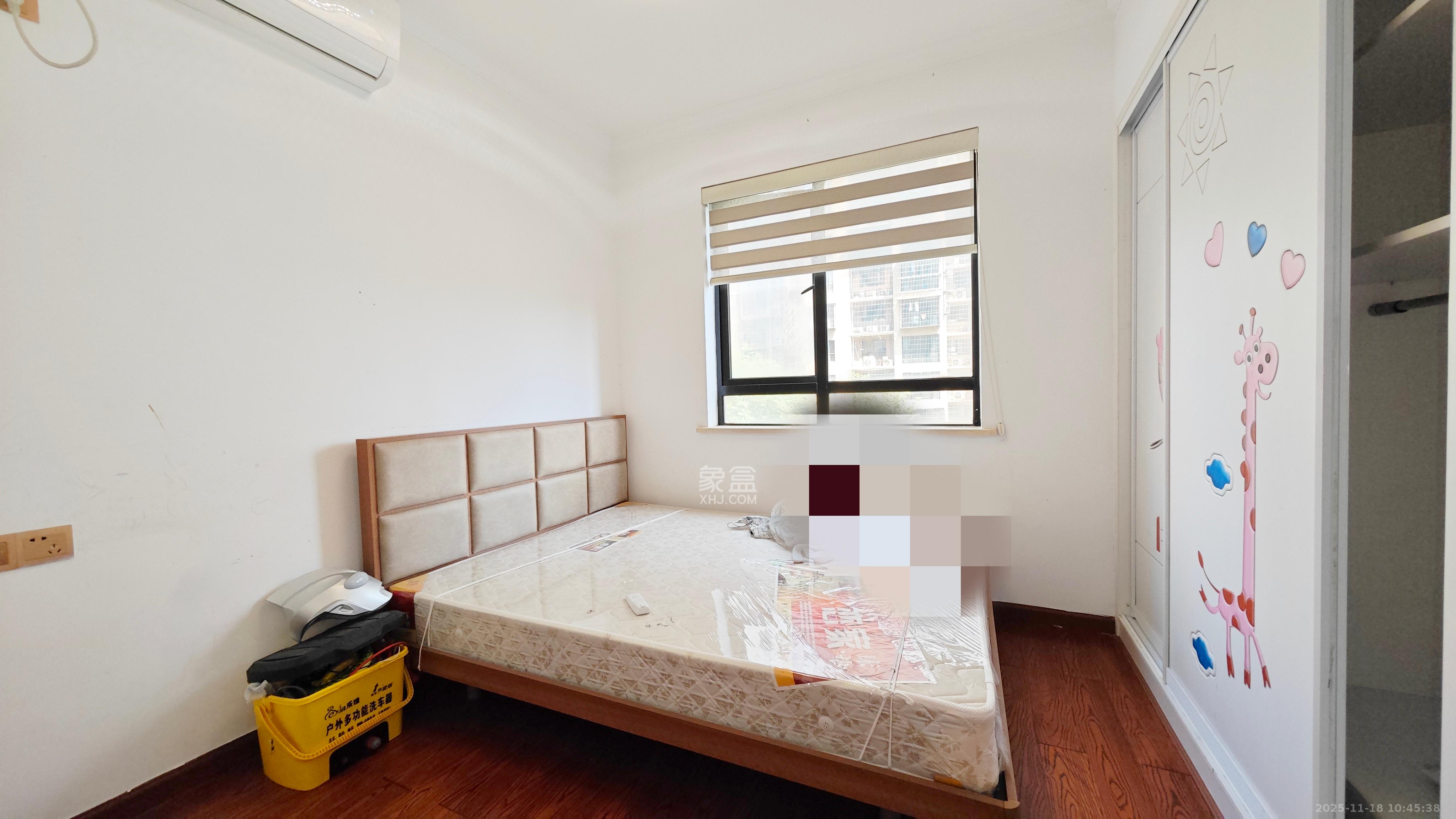 长大卧琥  3室2厅2卫    2800.0元/月室内图