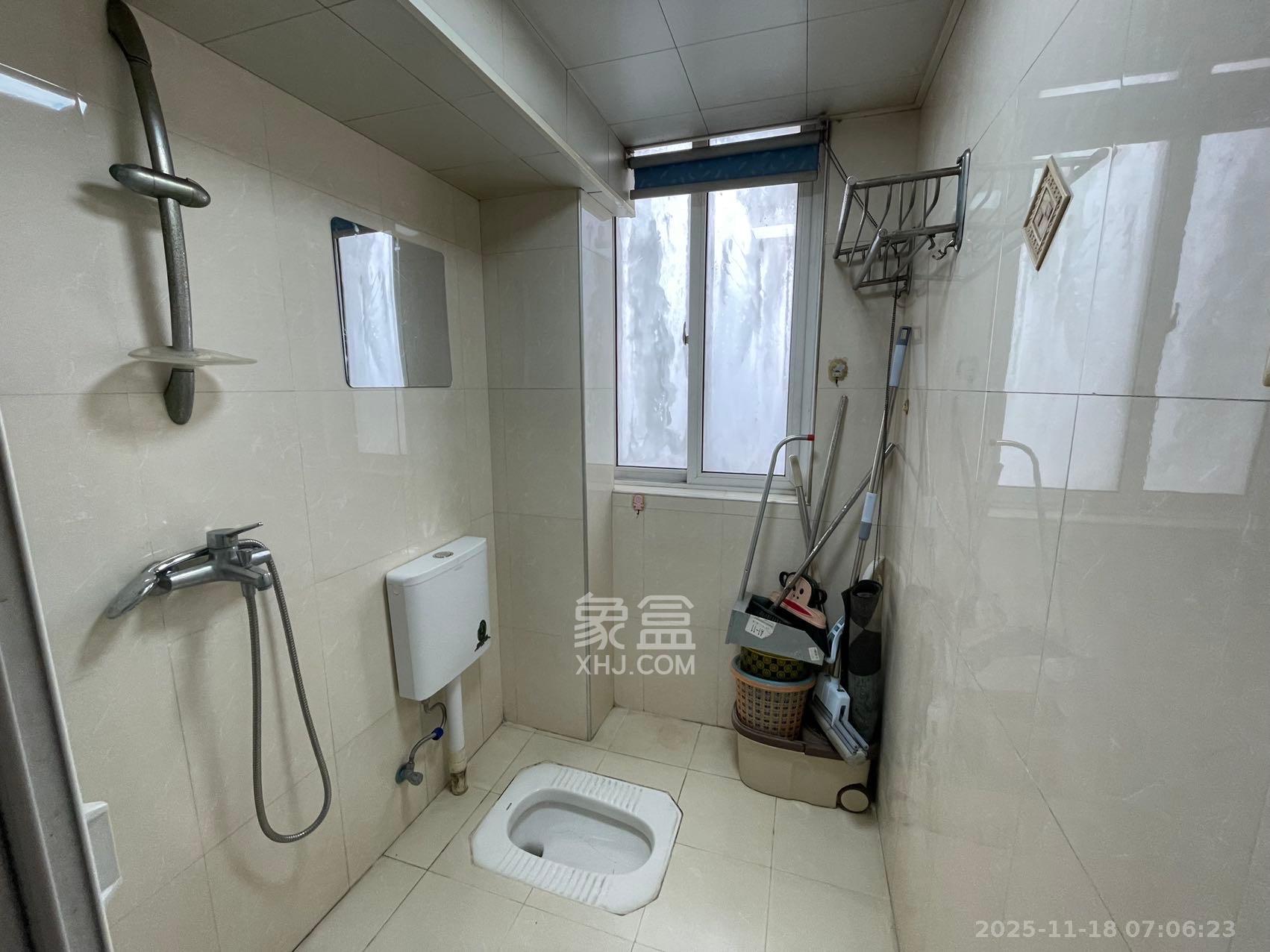 诺亚方舟大厦 3室2厅2卫 2600.0元/月 诺亚方舟大厦 3室2厅2卫 2600.0元/月室内图