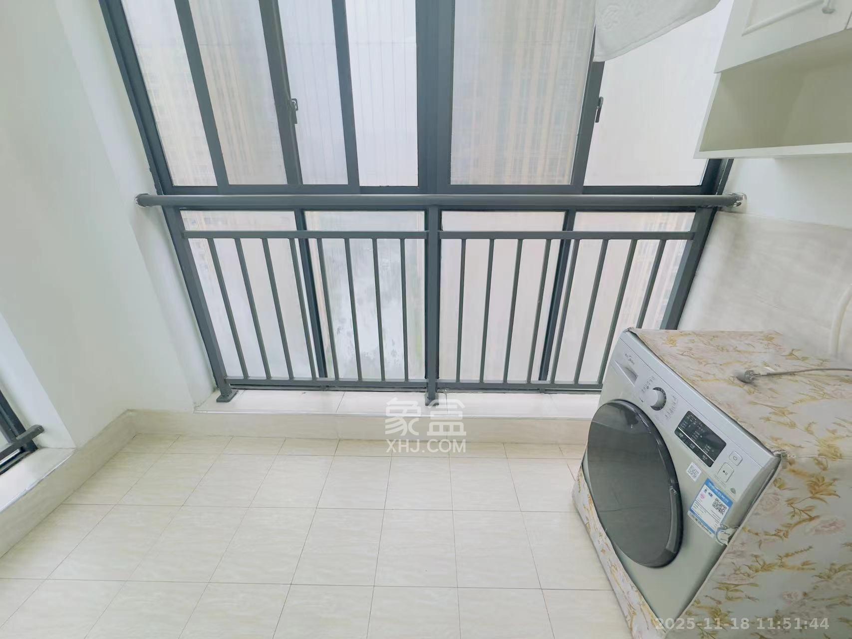 荣盛花语馨苑 3室2厅1卫 2300.0元/月 荣盛花语馨苑 3室2厅1卫 2300.0元/月室内图