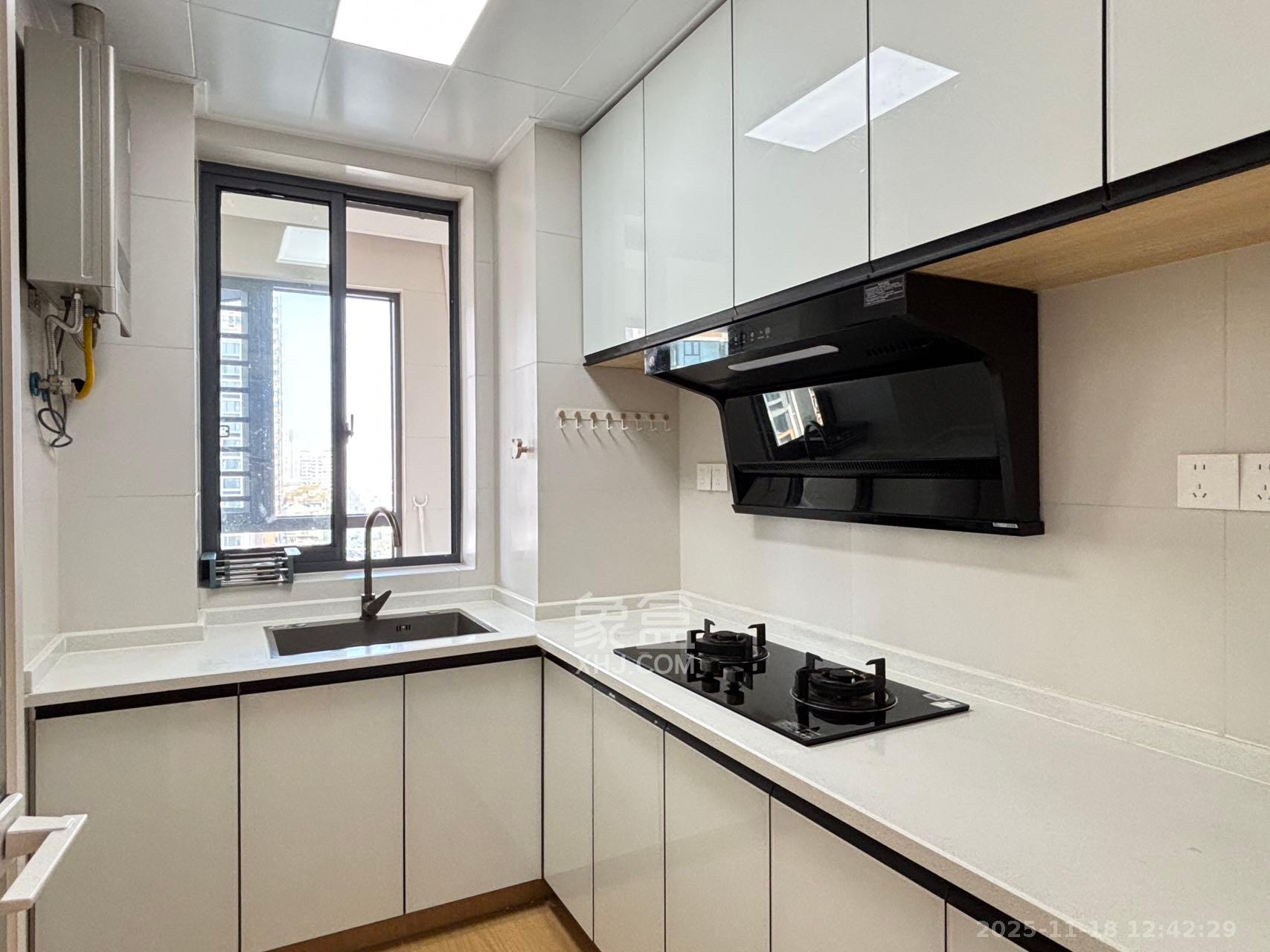 栖凤佳园  2室1厅1卫    3000.0元/月室内图