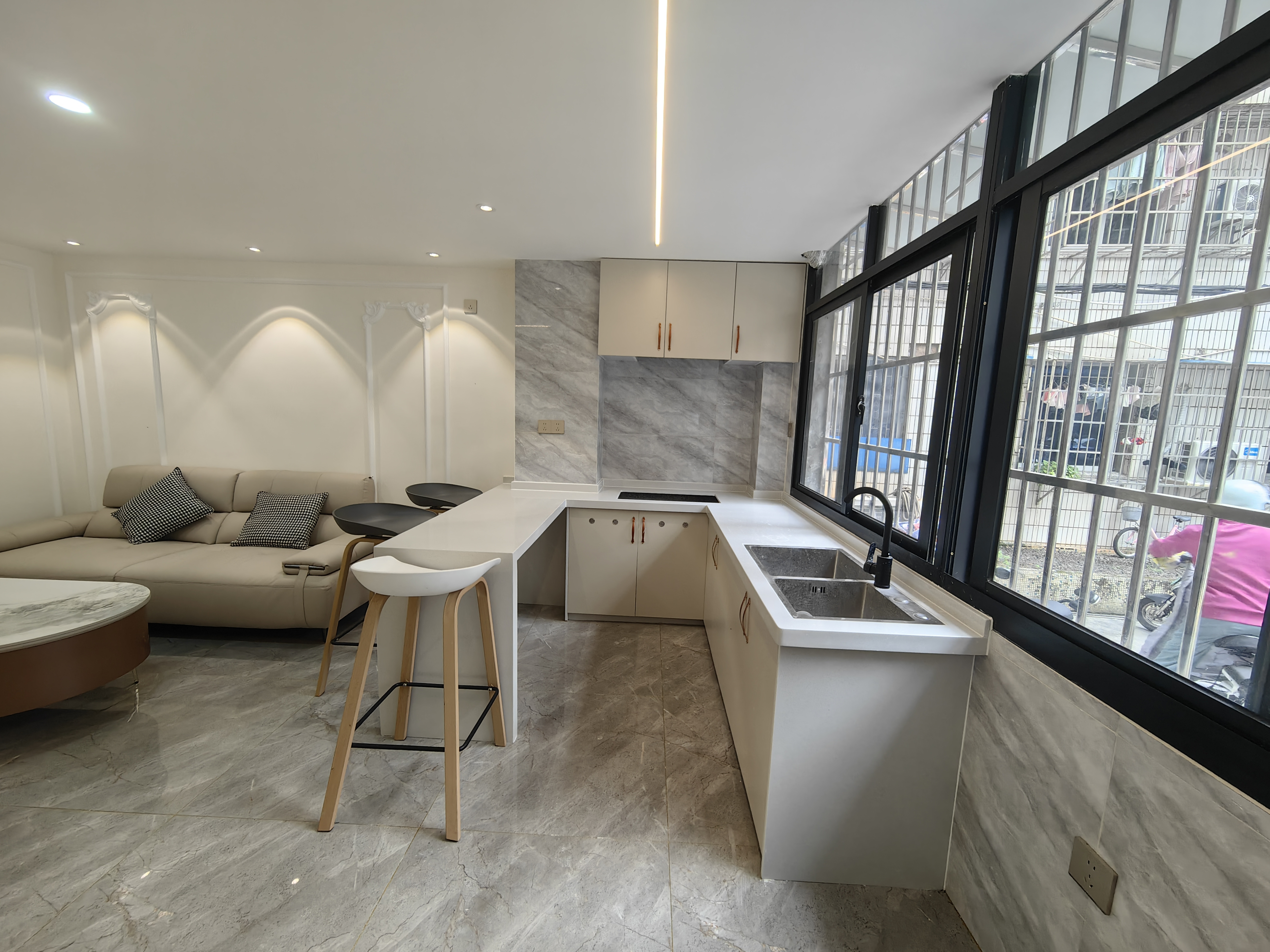 金竹园  1室0厅0卫    55.0万客厅