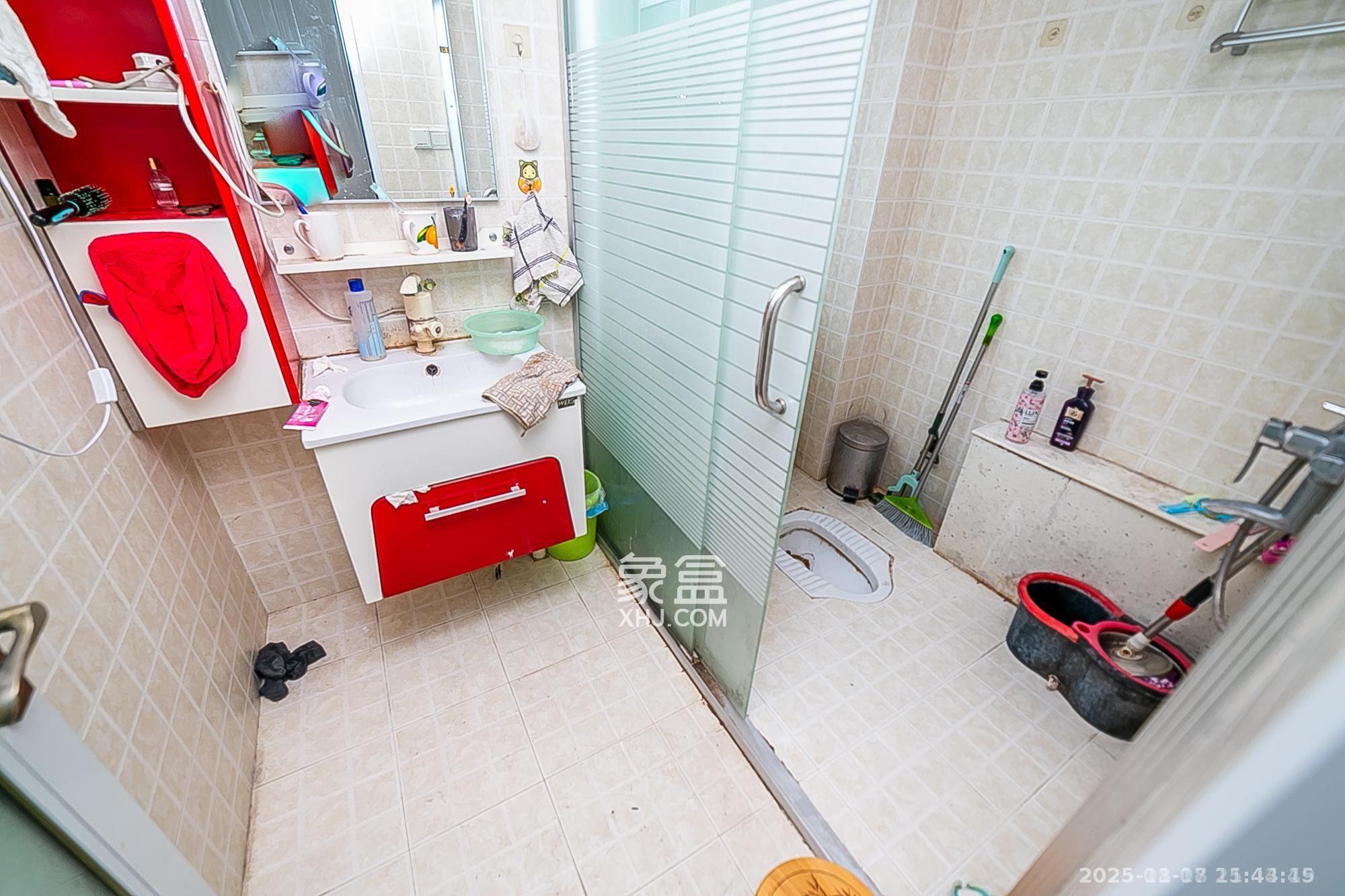 天鸿天府(天鸿中央大院) 2室1厅1卫 2000.0元/月 天鸿天府(天鸿中央大院) 2室1厅1卫 2000.0元/月室内图