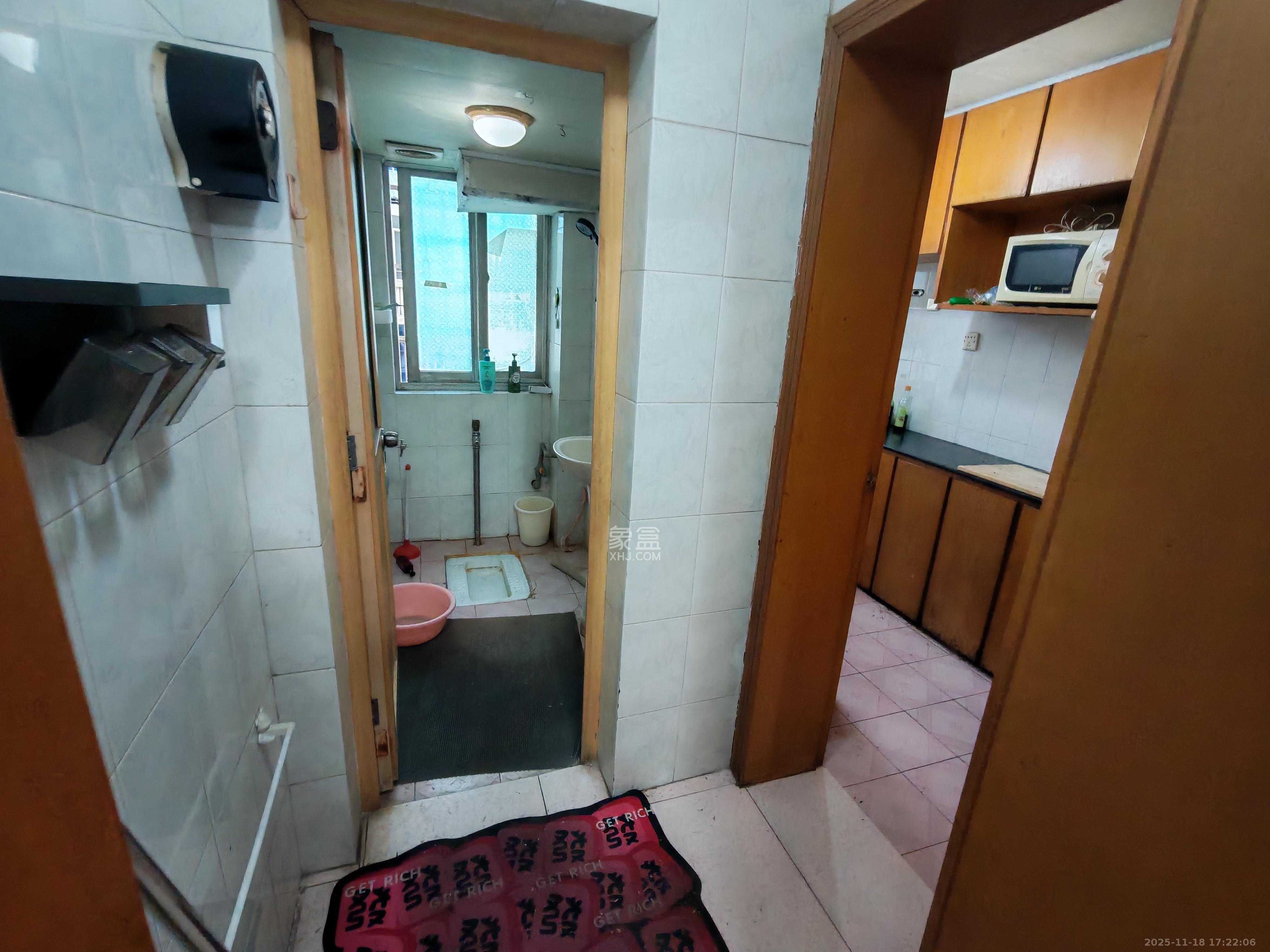 轻苑小区 3室1厅1卫 1900.0元/月 轻苑小区 3室1厅1卫 1900.0元/月室内图