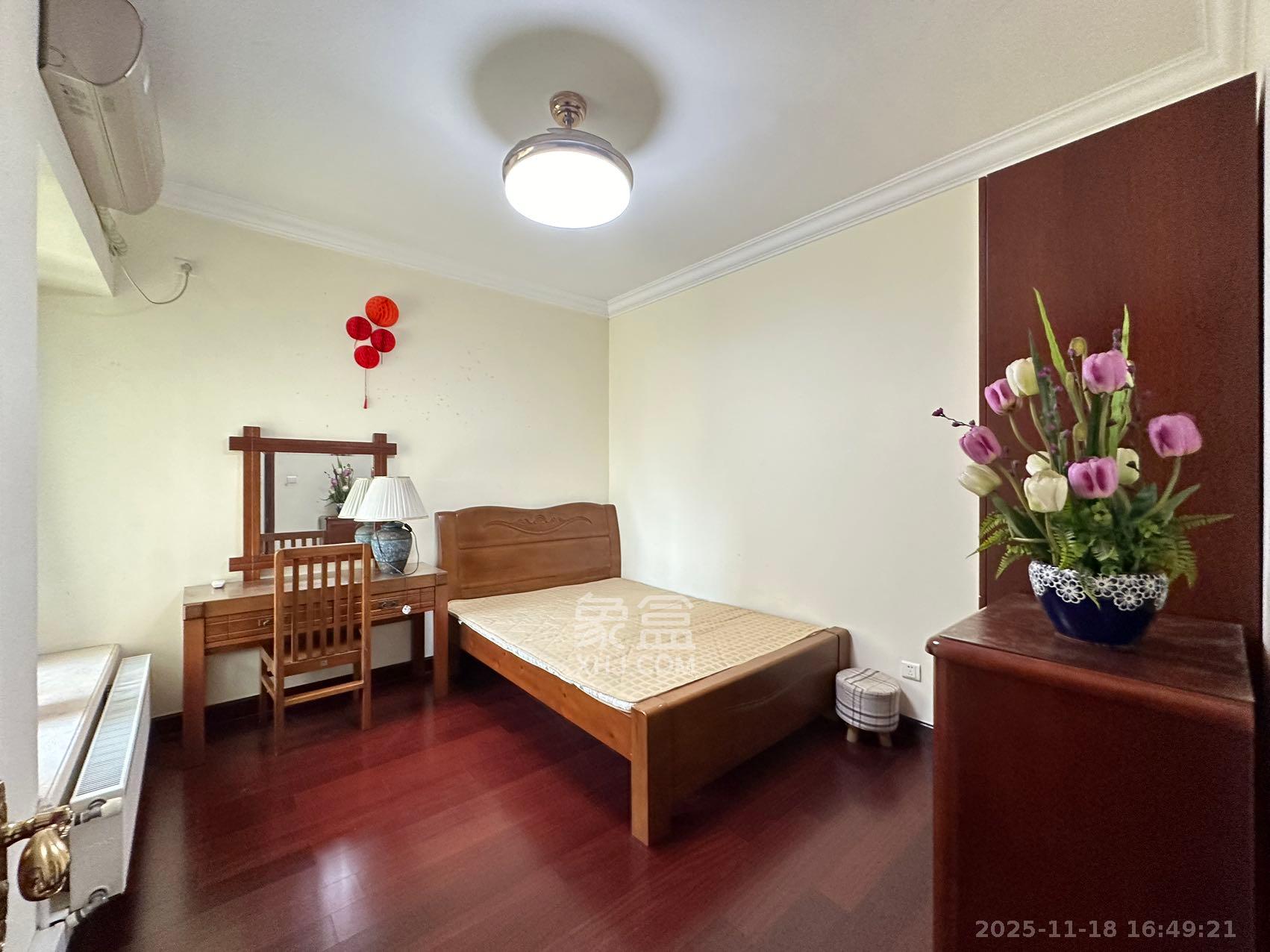 恒大雅苑  3室2厅2卫    2800.0元/月室内图