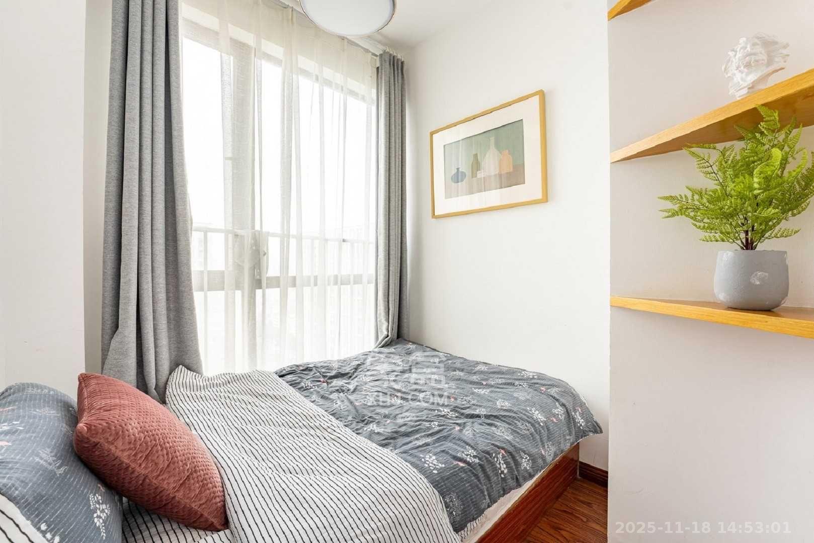 郡原广场  1室1厅1卫    2800.0元/月室内图