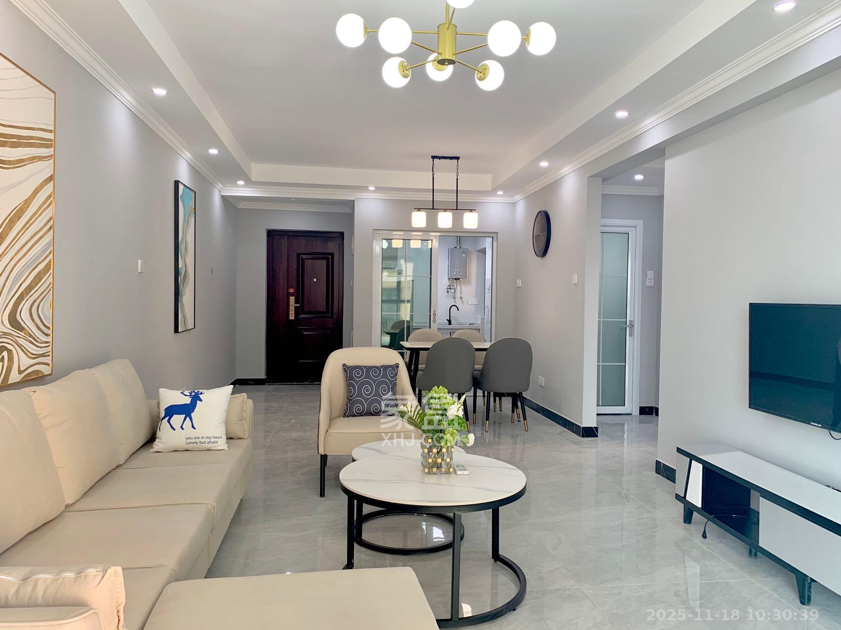 天健城  3室2厅1卫    5000.0元/月