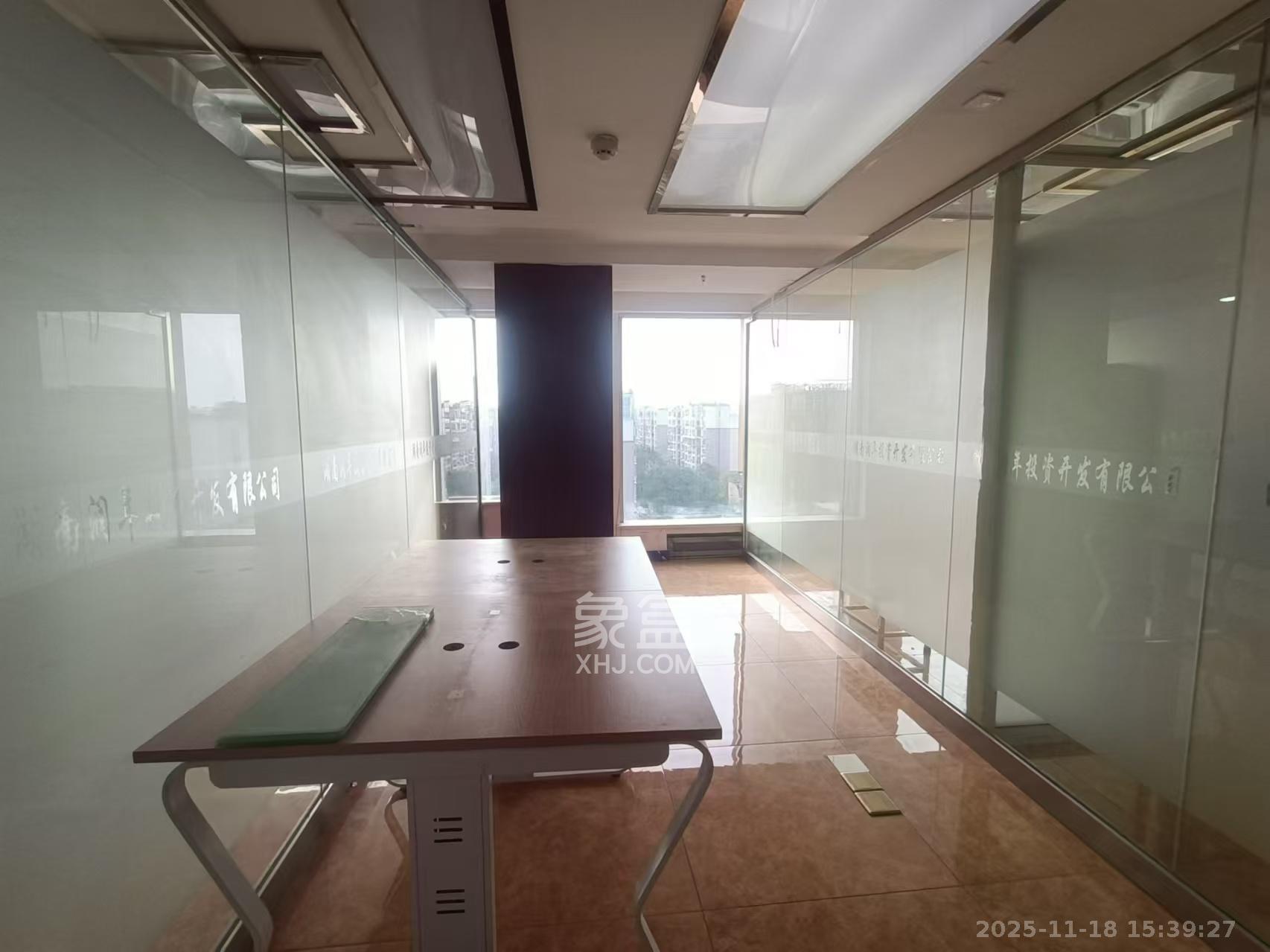 御邦国际广场   100.0㎡      3500.0元/月室内图