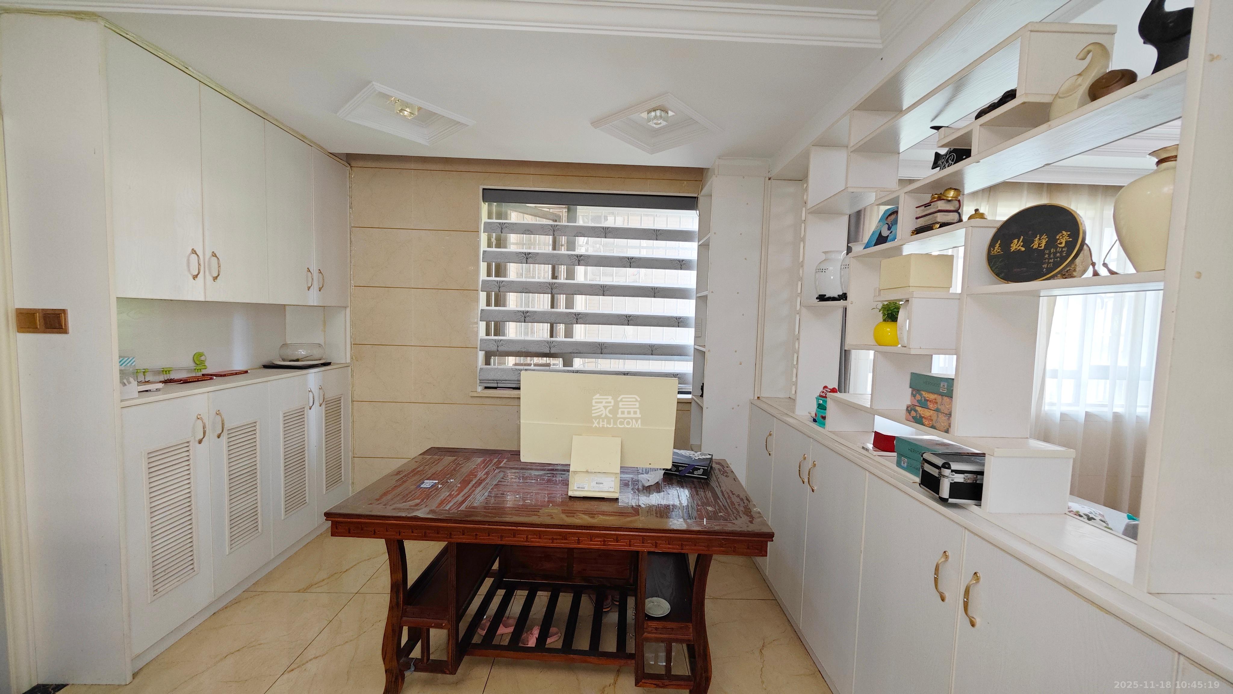 长大卧琥  3室2厅2卫    2800.0元/月室内图