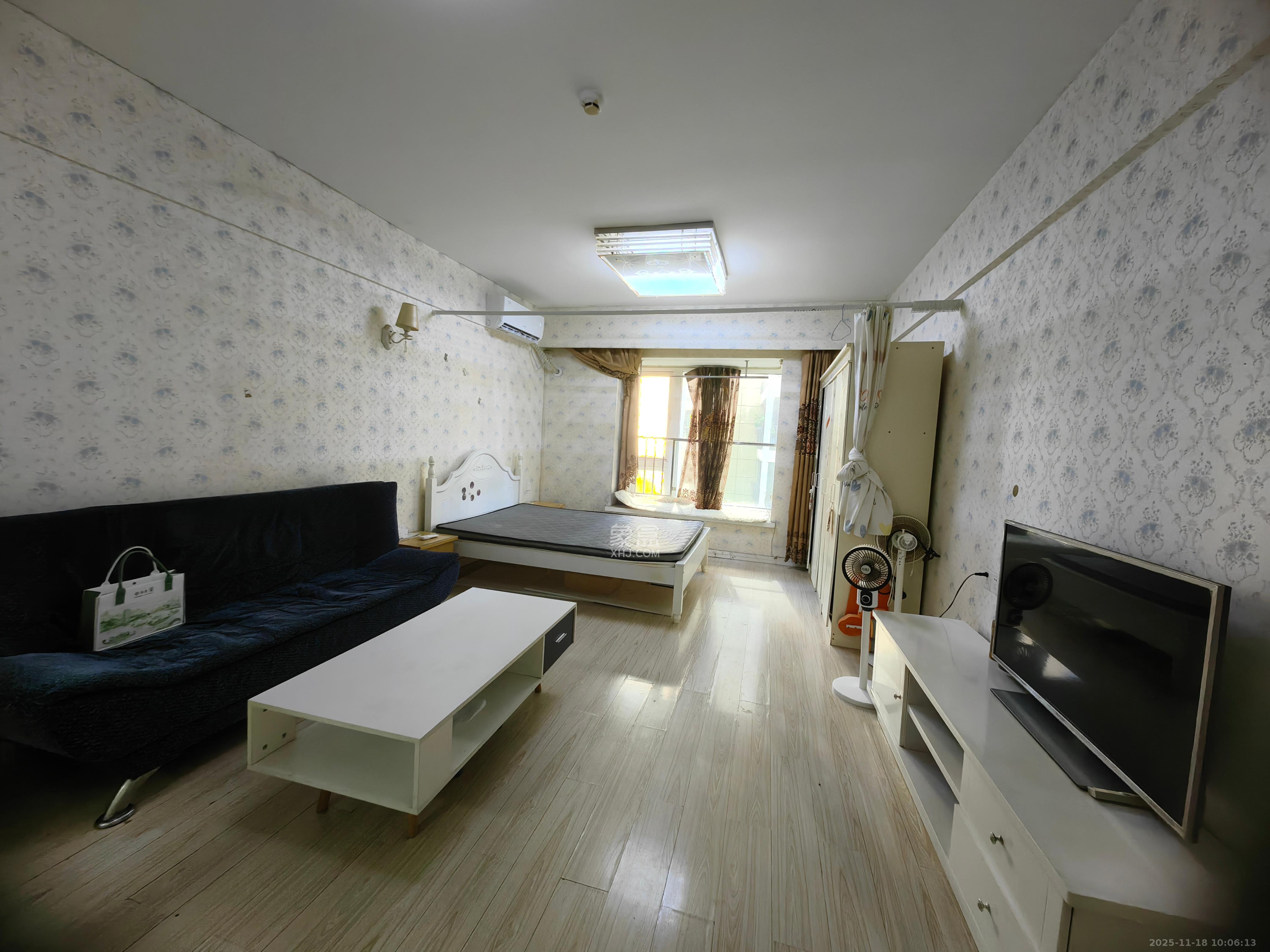 三重星都心  1室1厅1卫    1500.0元/月