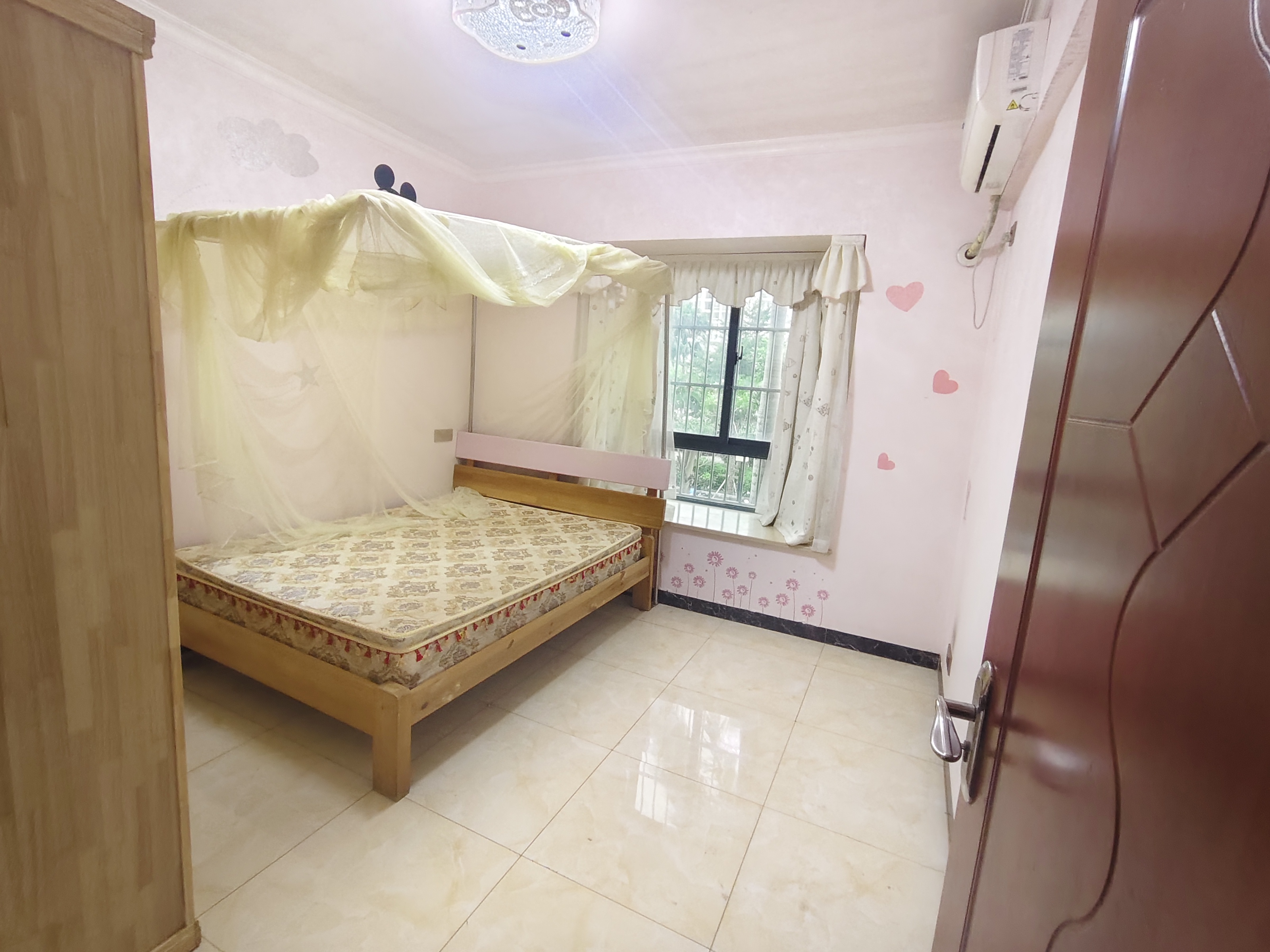 金碧大地豪庭  3室2厅2卫    3500.0元/月室内图