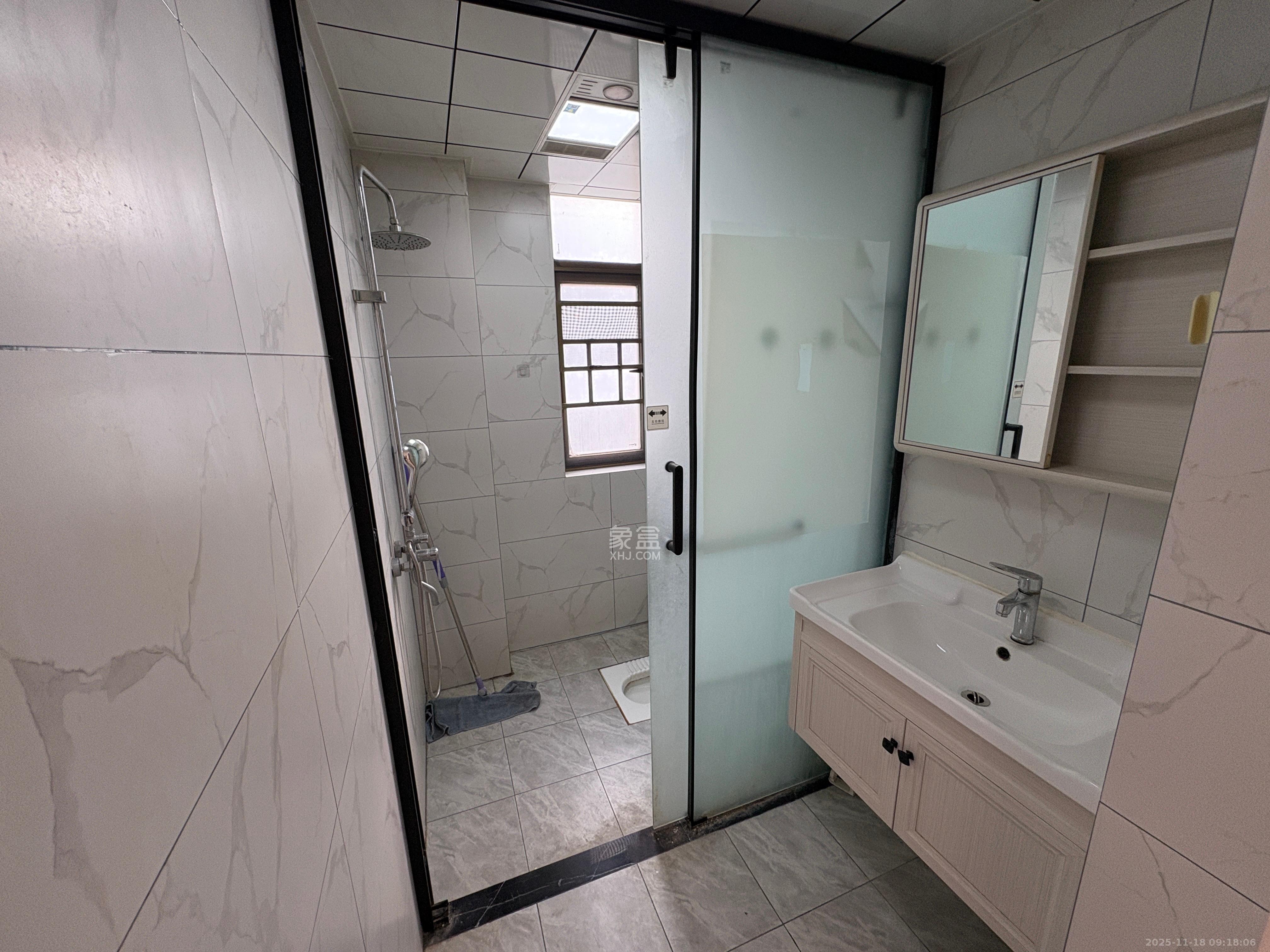 江山帝景哈佛 2室2厅1卫 2000.0元/月 江山帝景哈佛 2室2厅1卫 2000.0元/月室内图