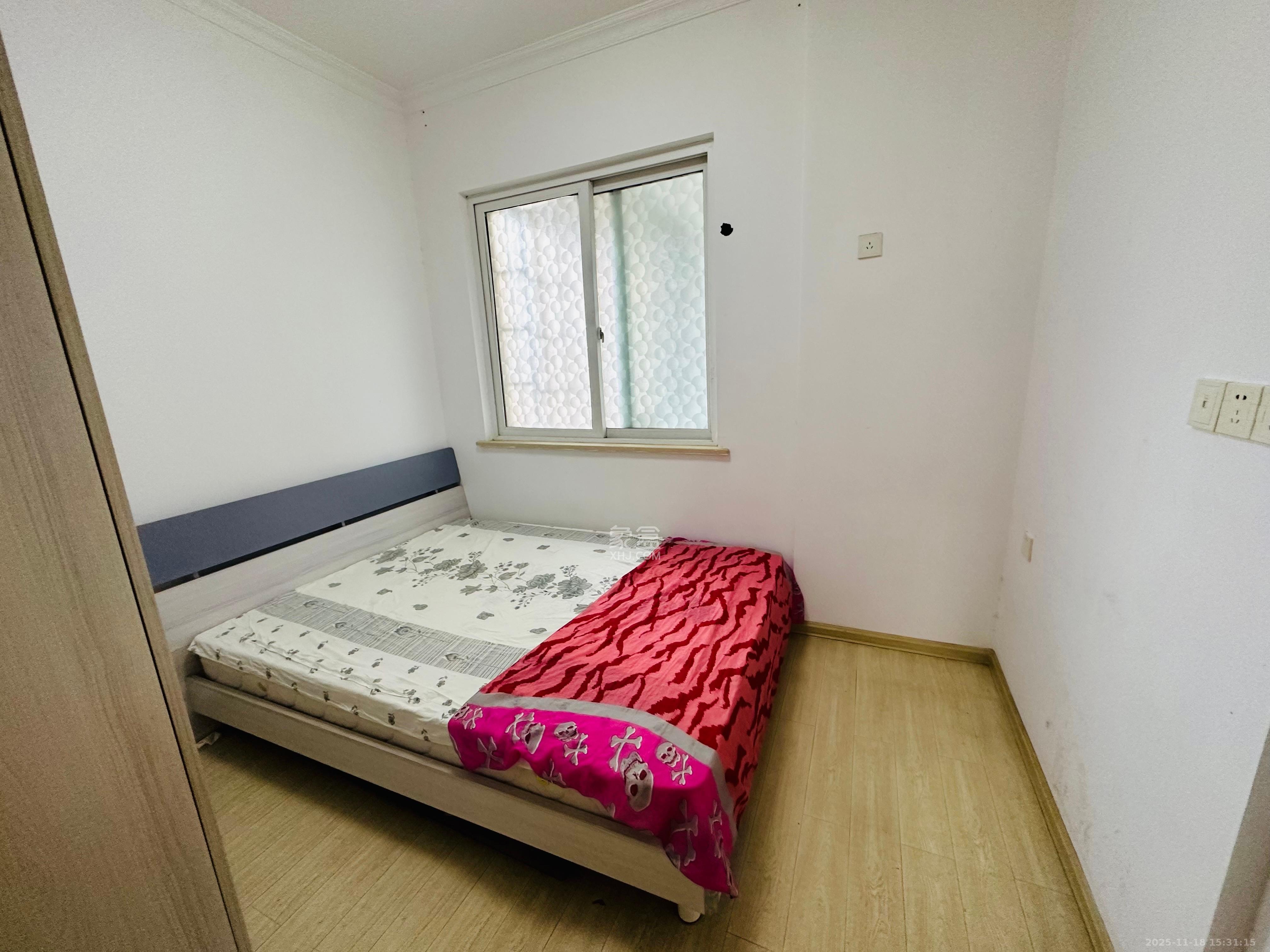 上河国际C区  3室2厅2卫    3100.0元/月室内图