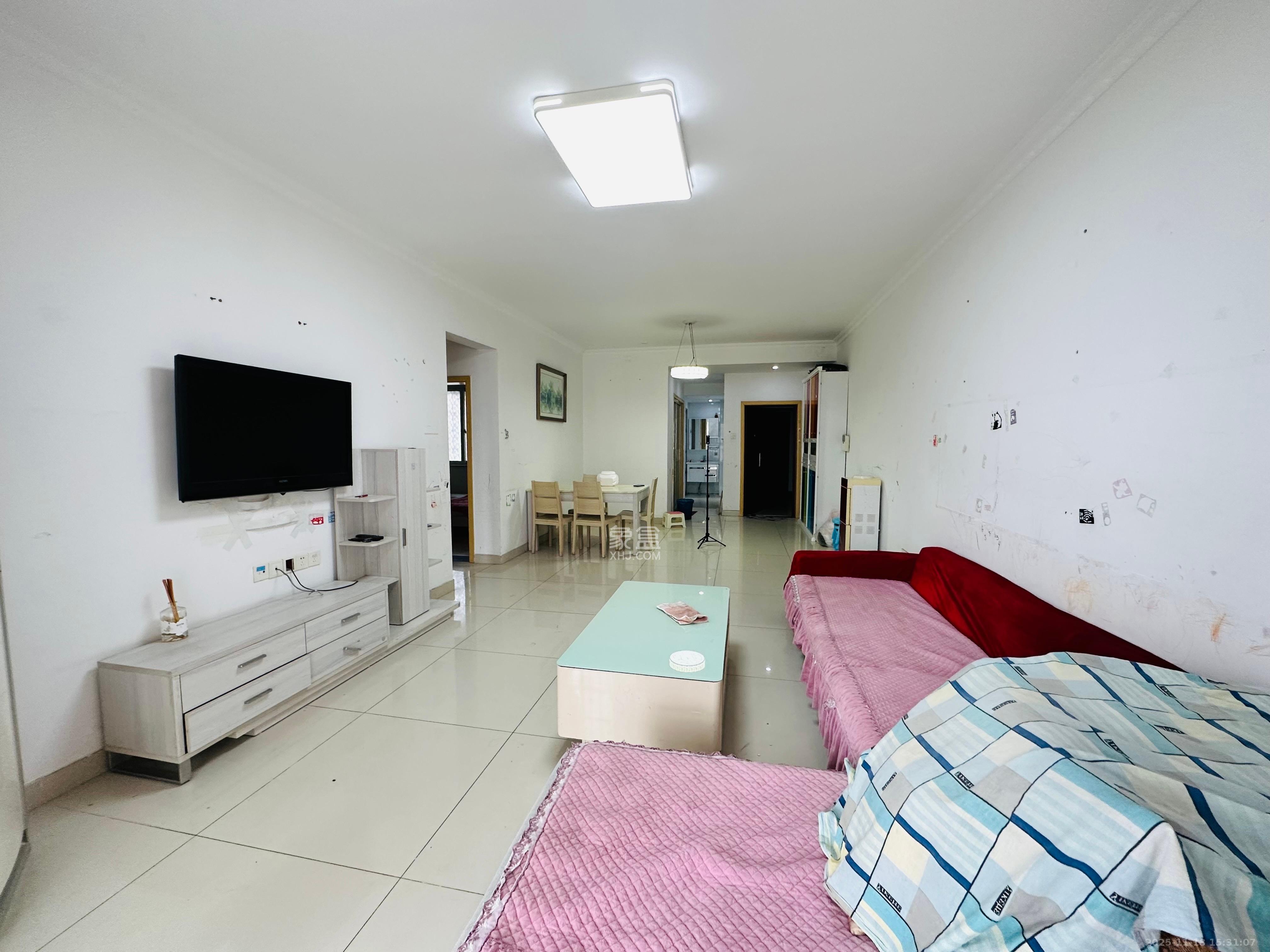 上河国际C区  3室2厅2卫    3100.0元/月室内图