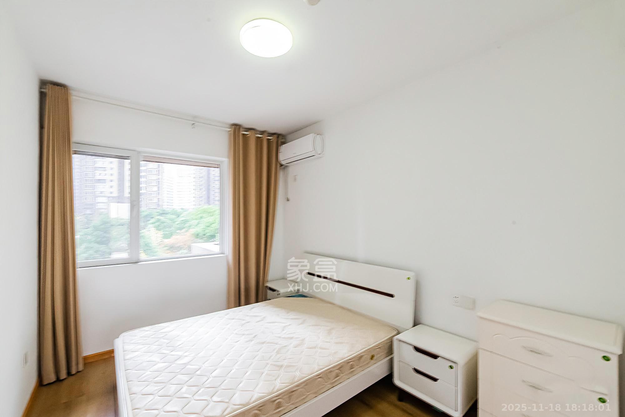 北辰三角洲C2区  3室2厅2卫    170.0万卧室