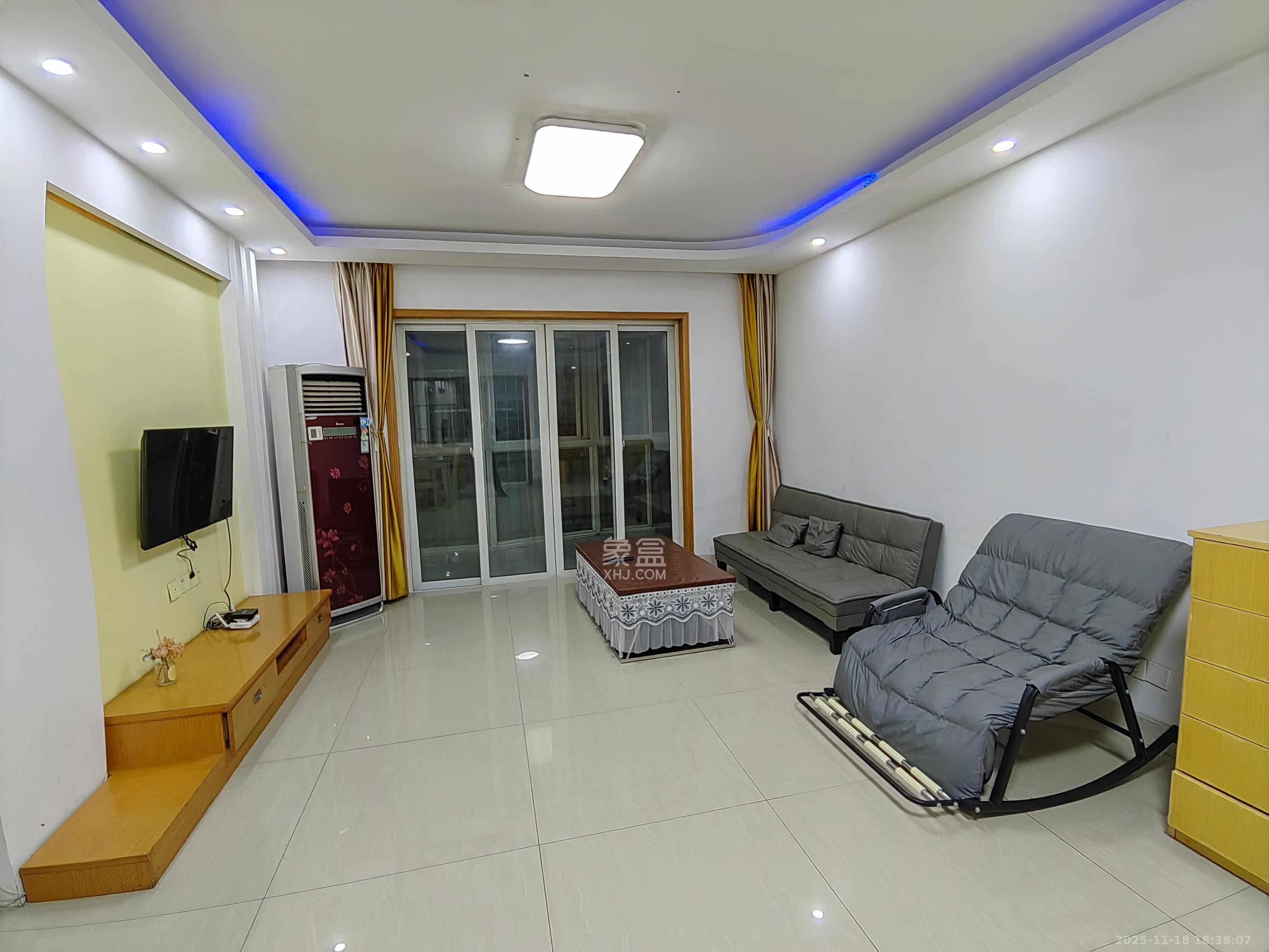 世景华庭  2室2厅1卫    1500.0元/月