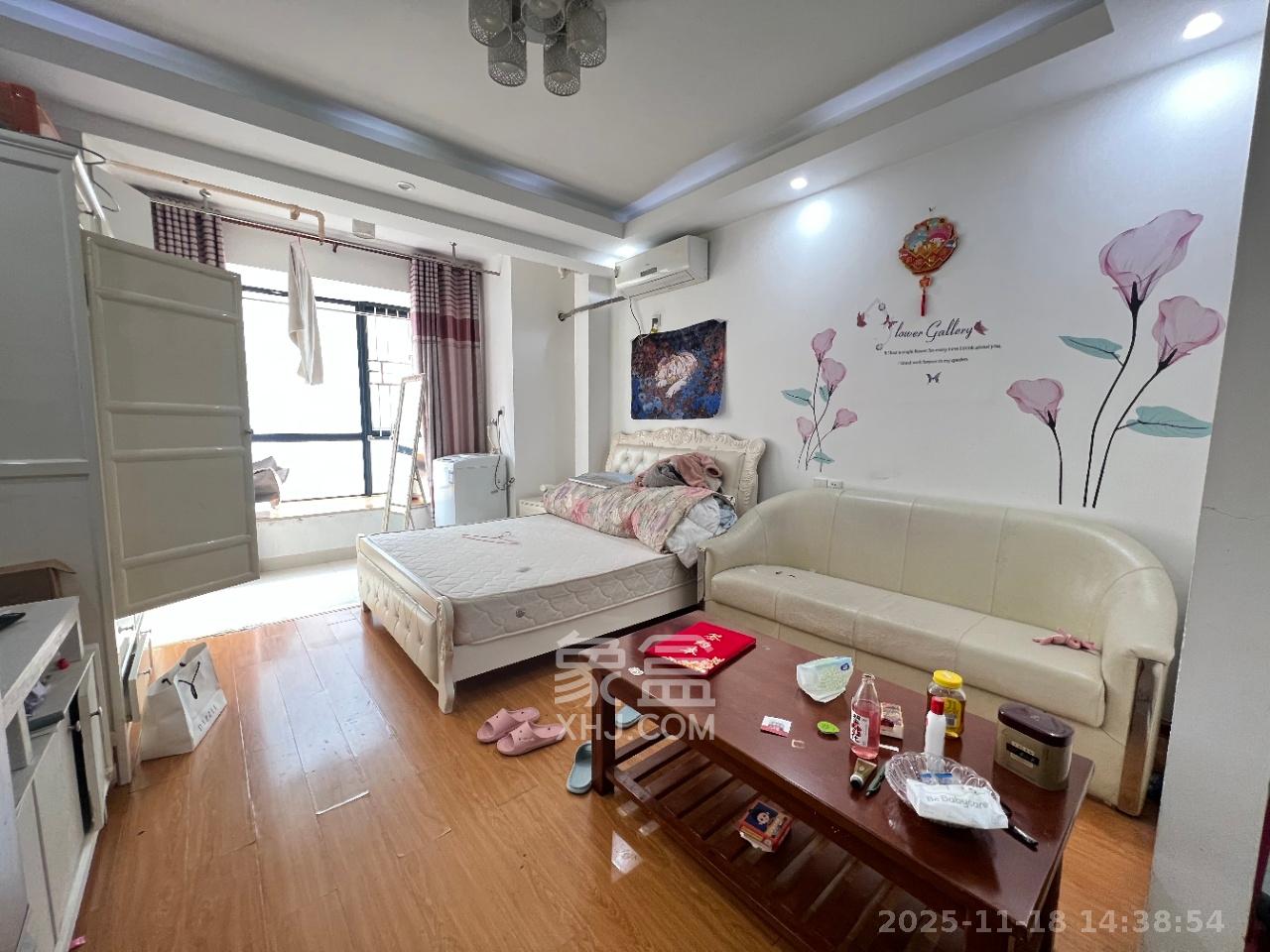 佳兴国际汇 1室1厅1卫 1600.0元/月 佳兴国际汇 1室1厅1卫 1600.0元/月室内图