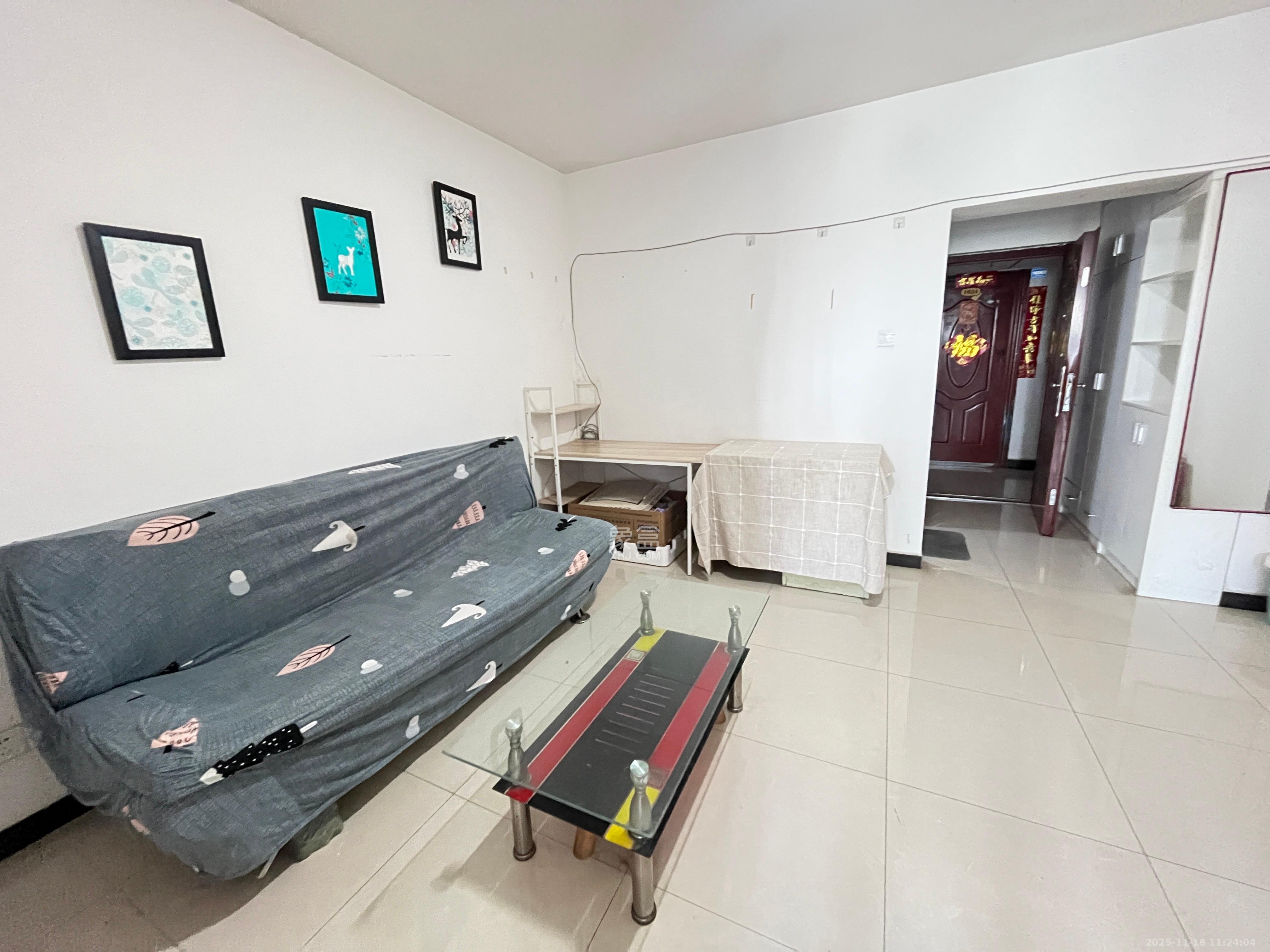 先锋东外滩  1室1厅1卫    1400.0元/月