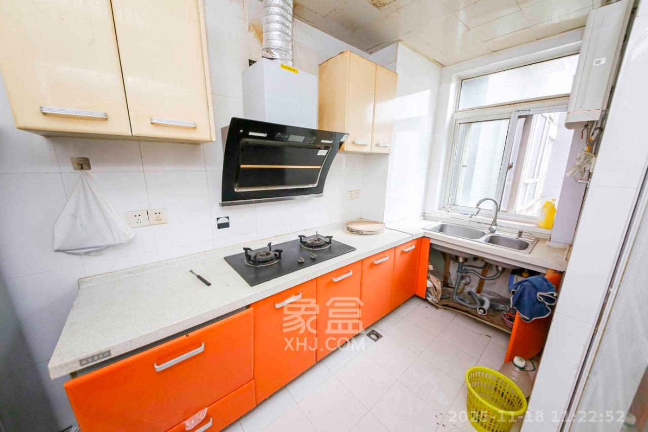 生活艺术城  2室2厅2卫    2000.0元/月室内图