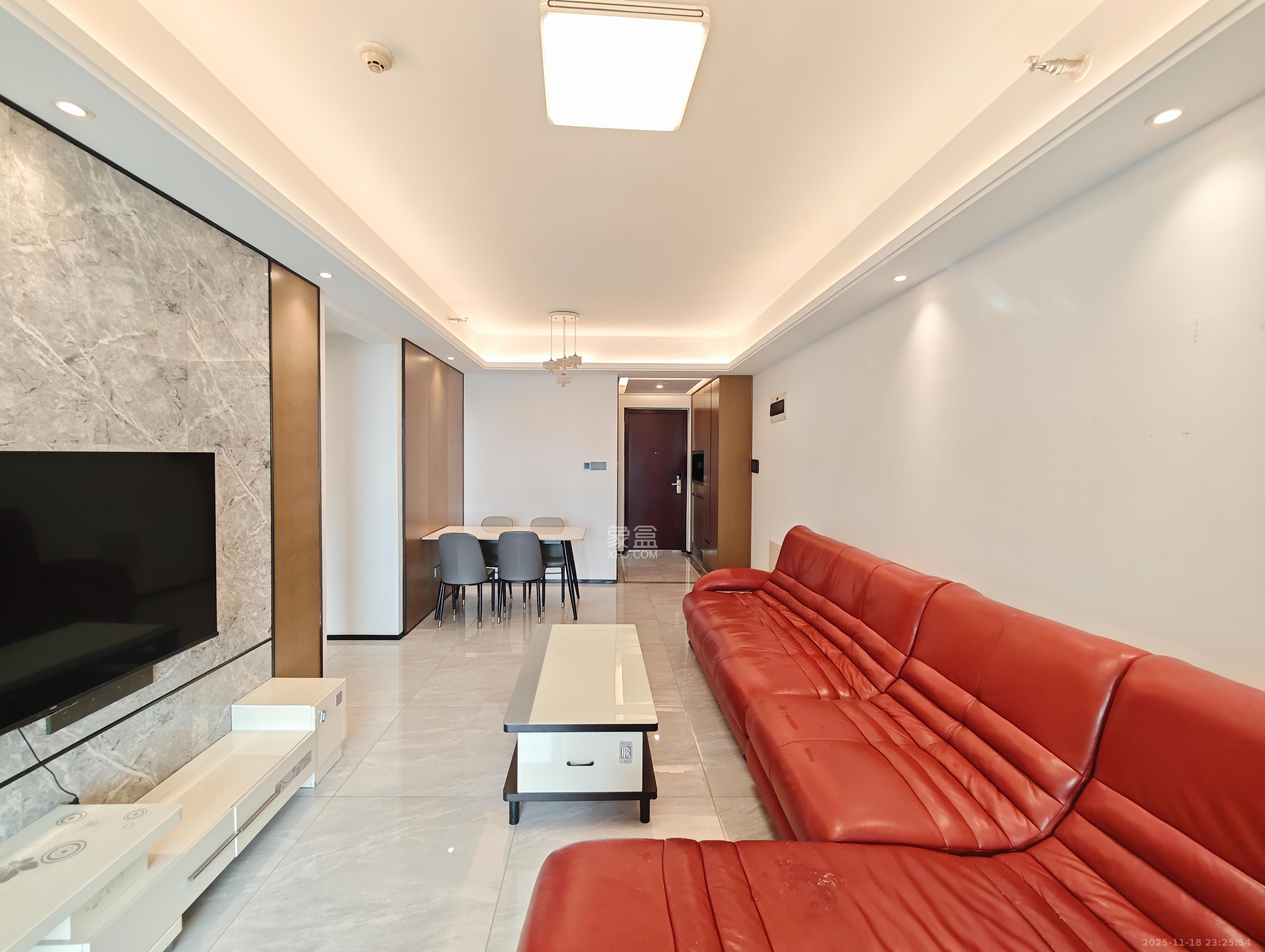 万科魅力之城天阔里  3室2厅2卫    110.0万其他