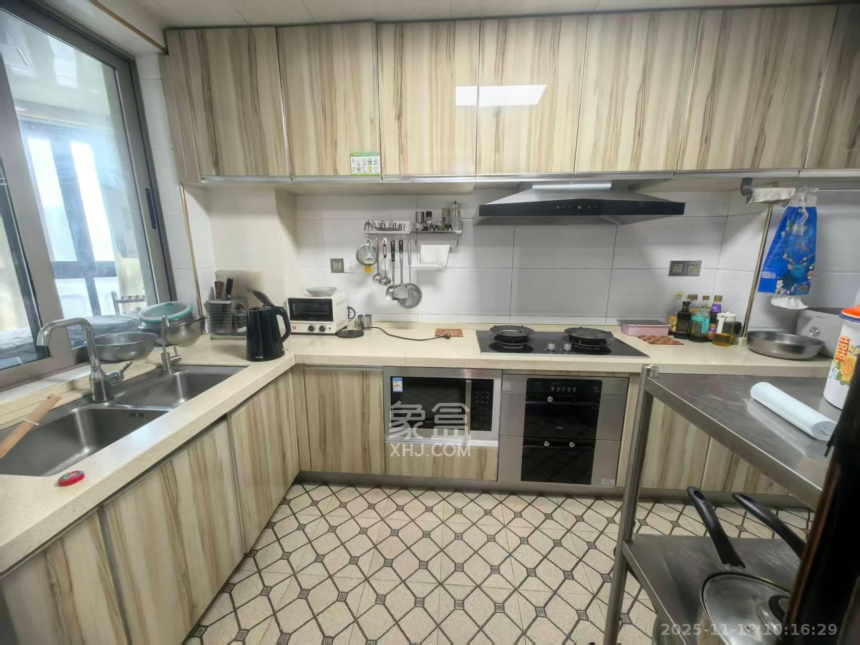 潮宗御苑  4室2厅3卫    10000.0元/月室内图