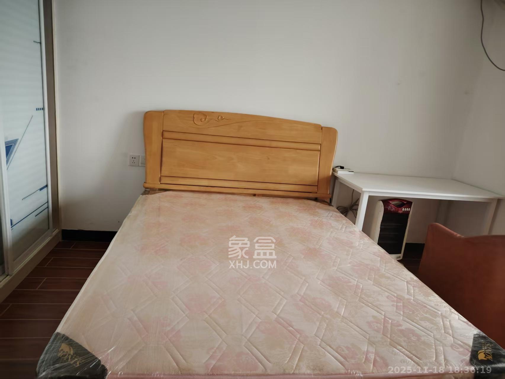 月湖兰庭  3室2厅2卫    3000.0元/月