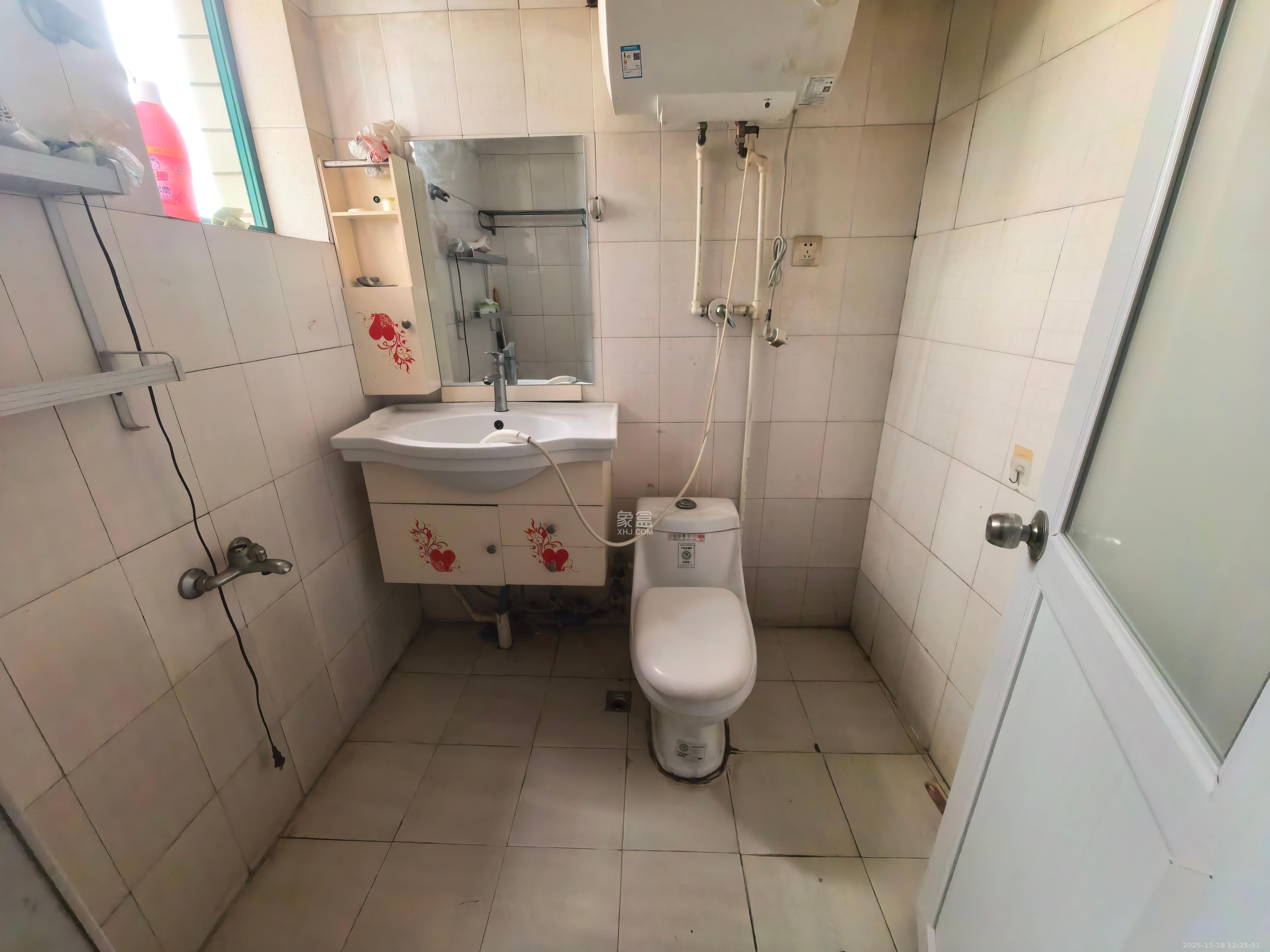 明城公寓 1室1厅1卫 900.0元/月 明城公寓 1室1厅1卫 900.0元/月室内图