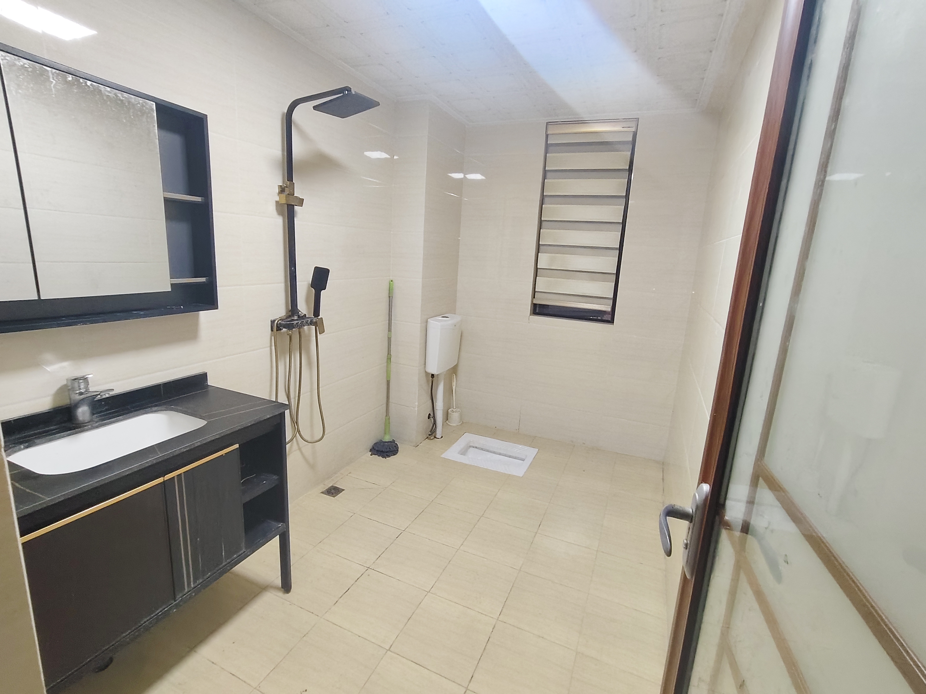 金碧大地豪庭  3室2厅2卫    3500.0元/月室内图